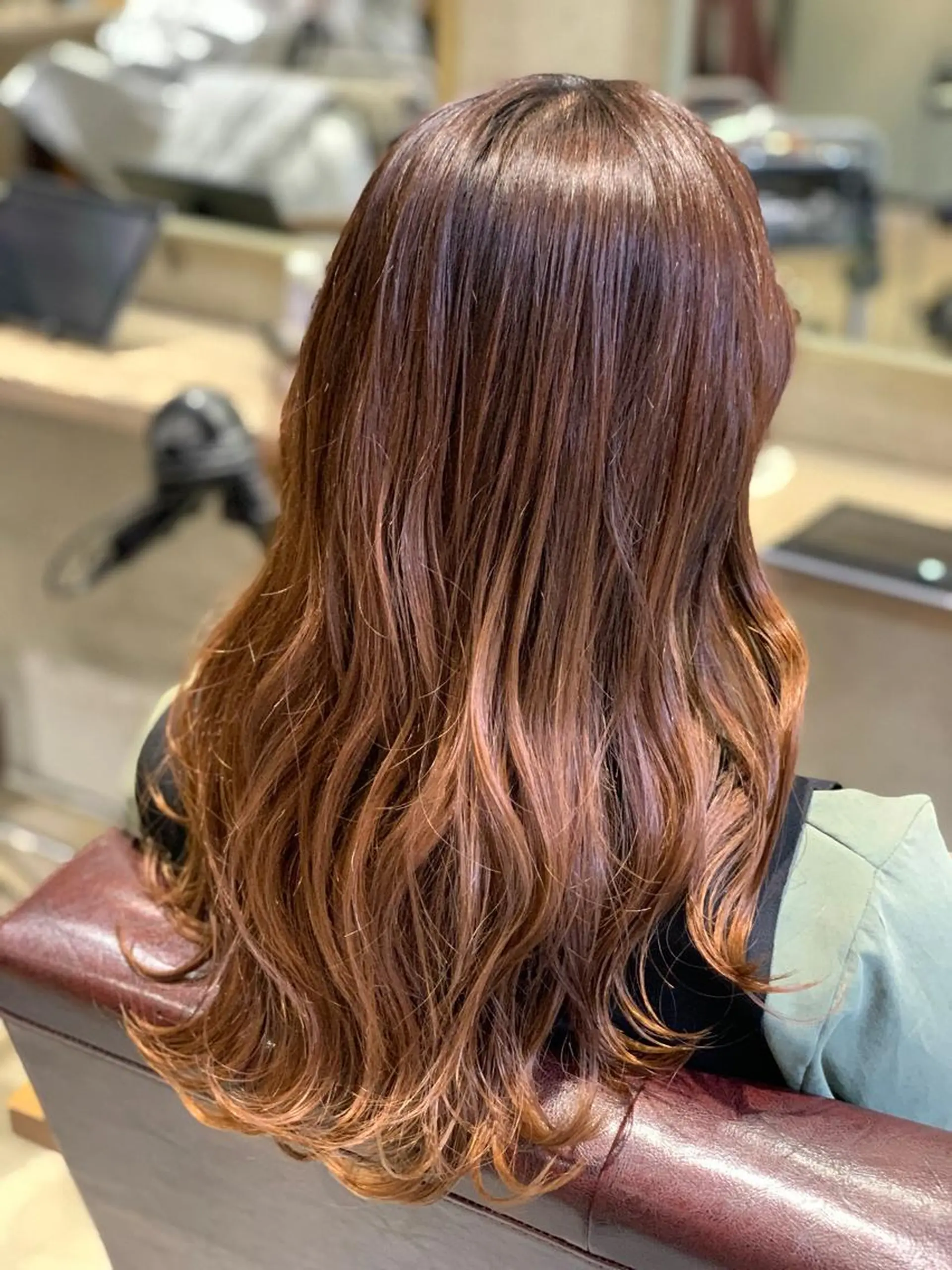 ミディアム カラー ヘアアレンジ ヘアカラー トリートメント 髪質改善×ハイトーン 中田啄也のヘアスタイル