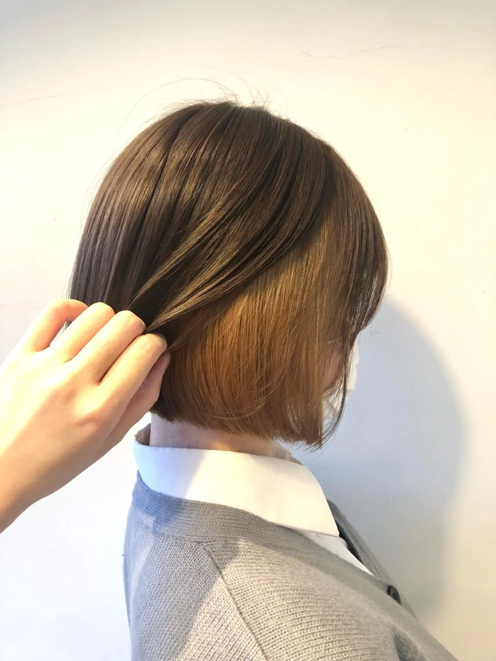 ショート カラー カット ヘアカラー トリートメント 岩谷 愛依のヘアスタイル
