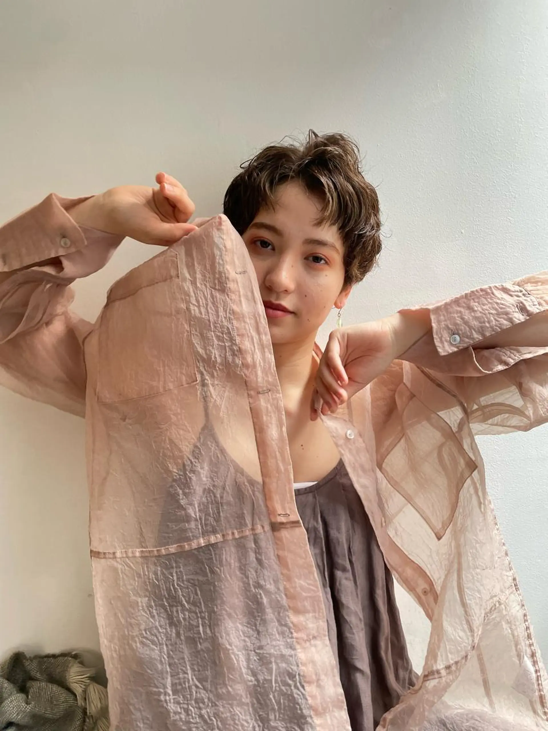 ショート カット 佐藤 永夏のヘアスタイル