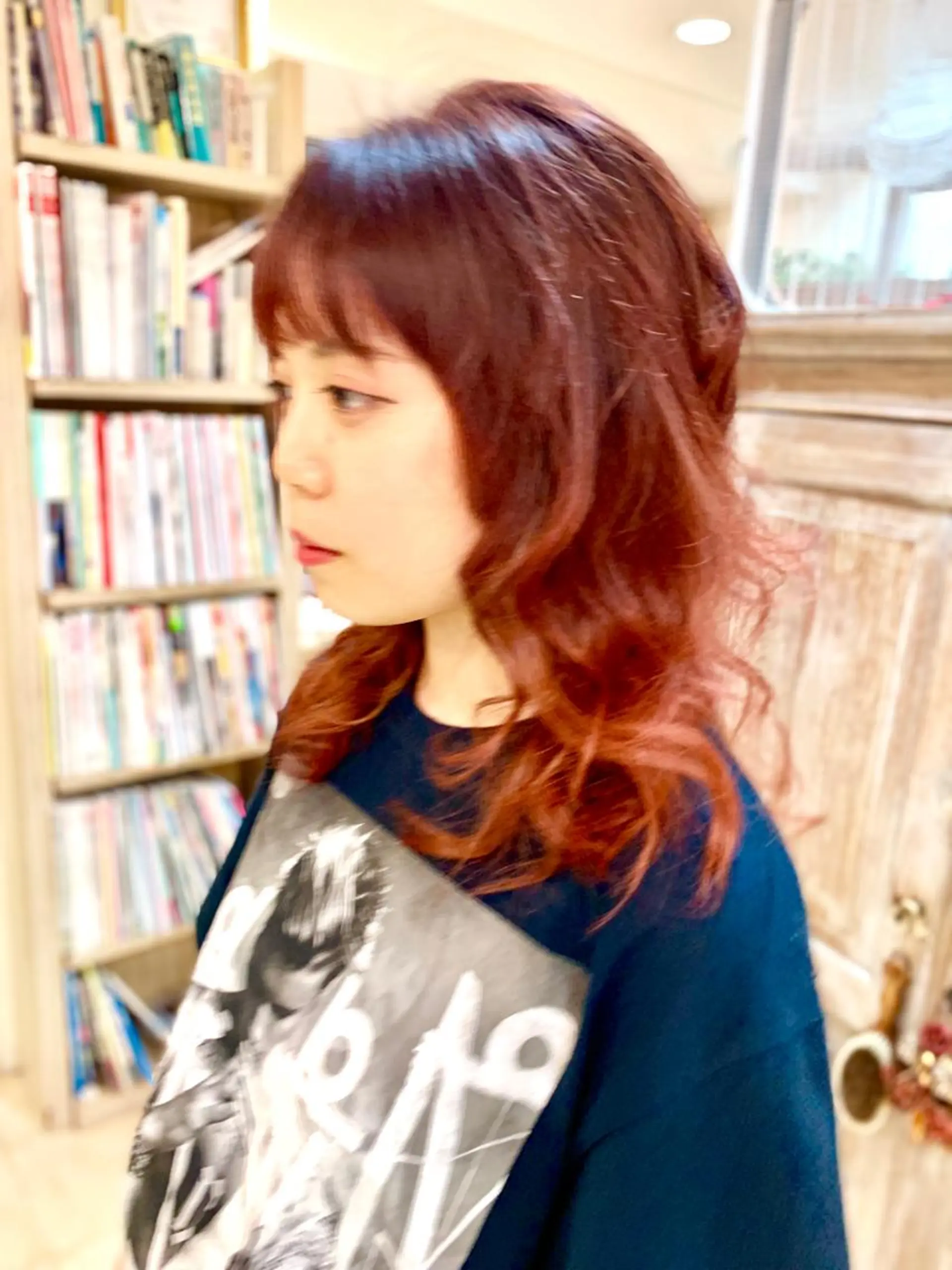 セミロング カラー レッドカラー ヘアカラー nishimura makotoのヘアスタイル