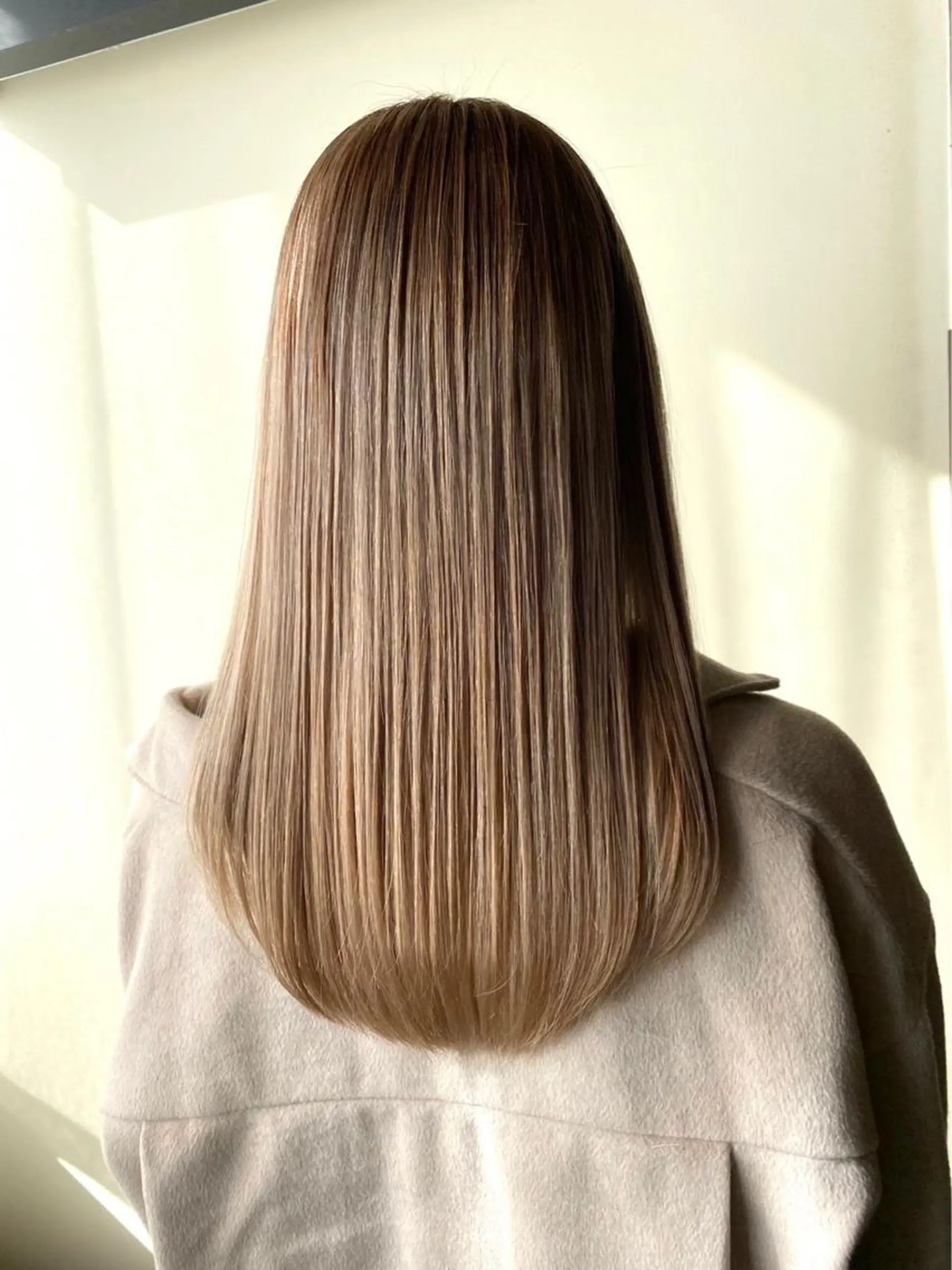 ロング カラー ヘアアレンジ ベージュカラー ロング カット ヘアカラー トリートメント 山崎 澪のヘアスタイル