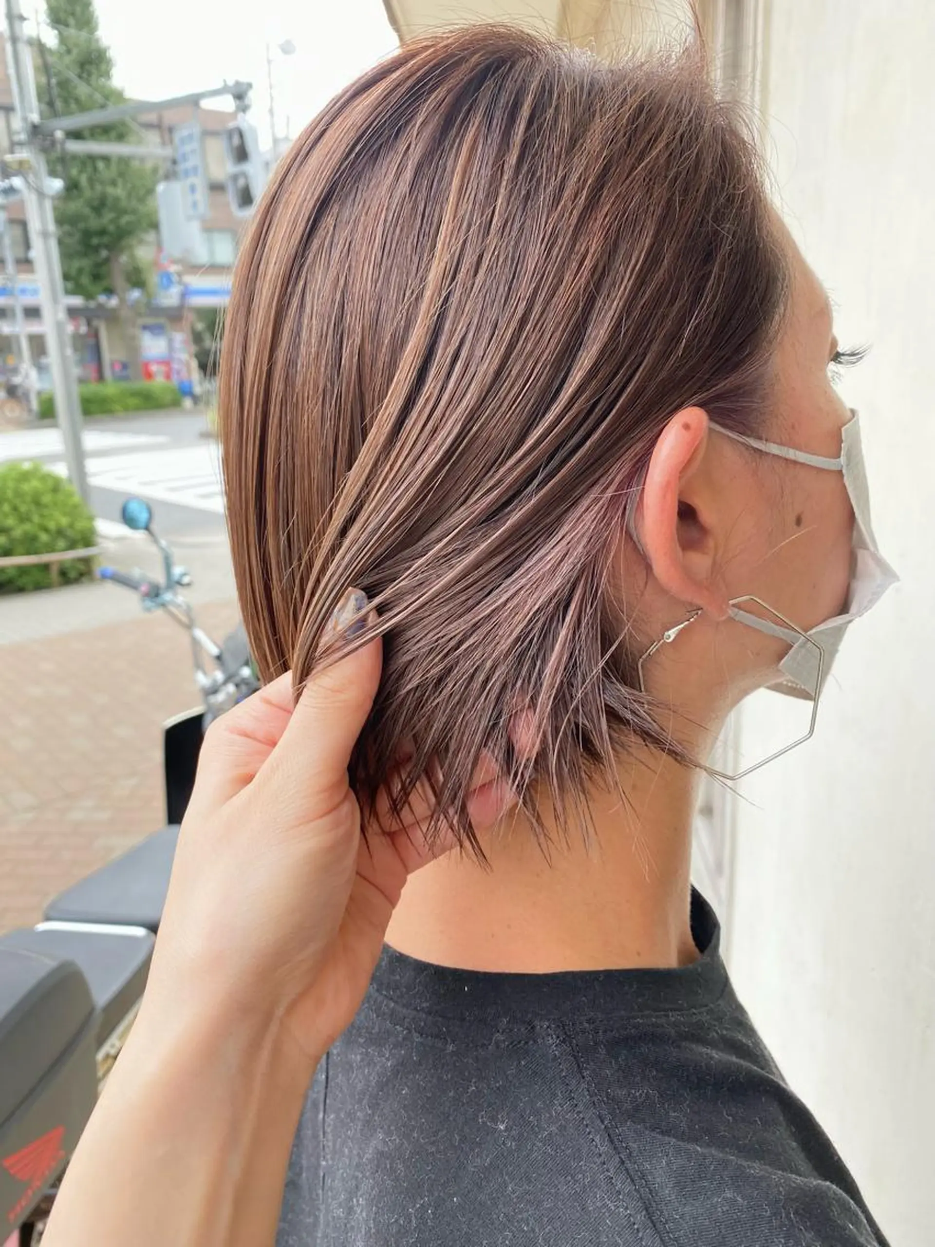 ショート ハイライト ヘアカラー 森 早希絵のヘアスタイル