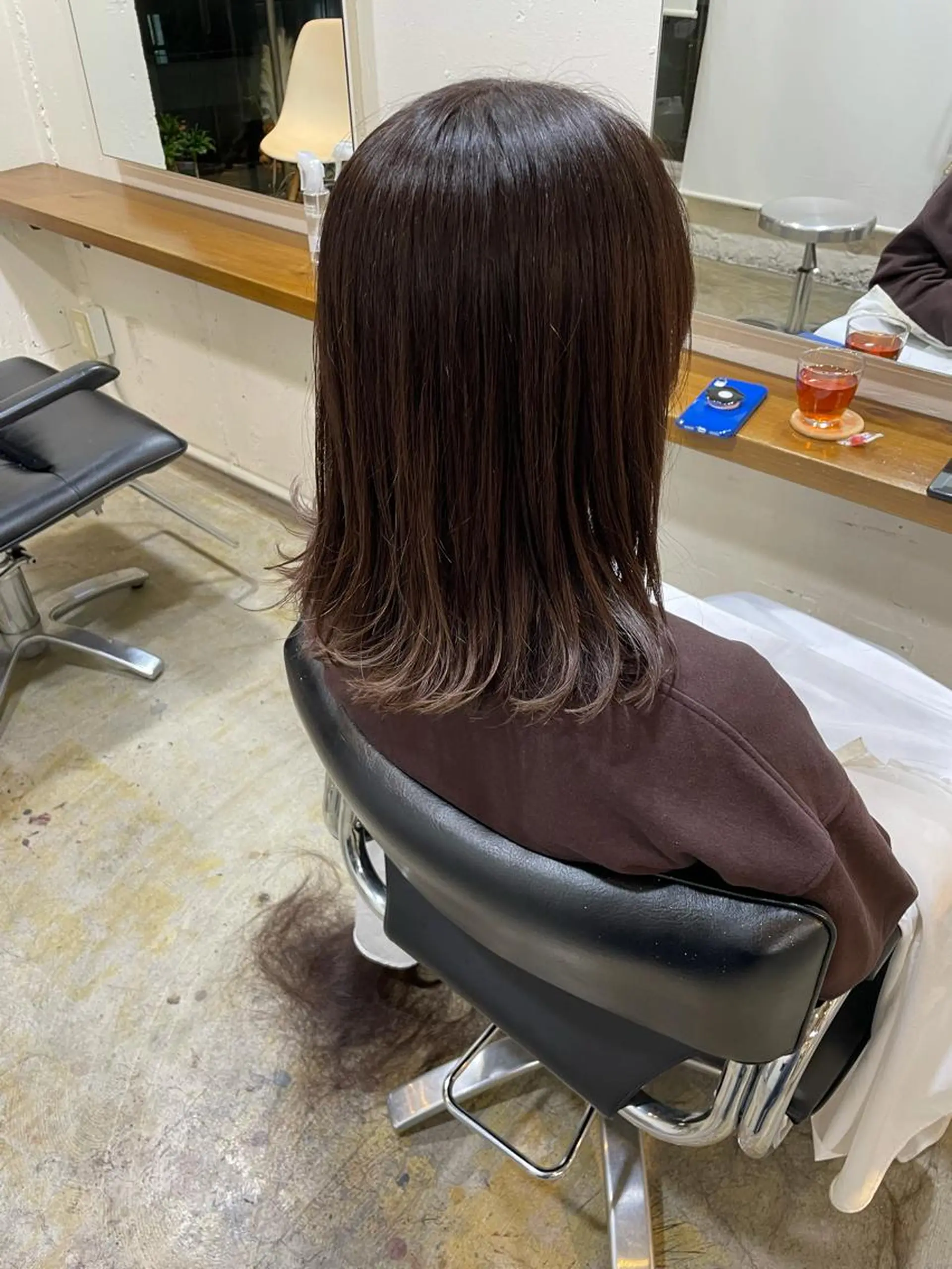ミディアム カラー ブラウンカラー カット ヘアカラー トリートメント MIOベージュカラー 柔らかいカラーのヘアスタイル