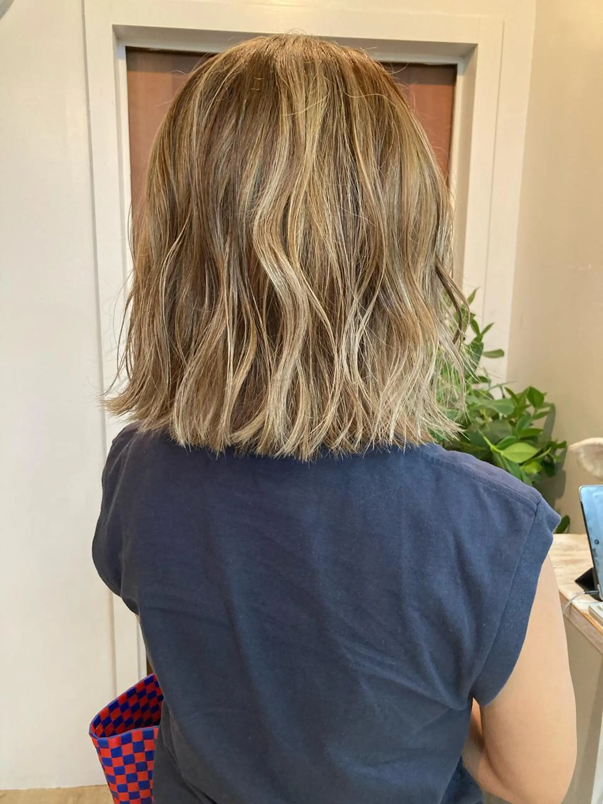 ミディアム カラー カット ヘアカラー ポミエ恵比寿所属・🤎口コミ5.0 カラー好評🤎KENのヘアスタイル