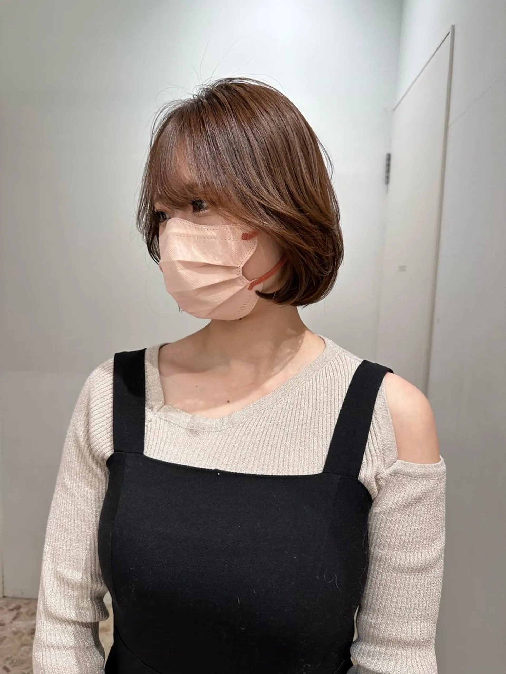 ショート カラー 切りっぱなしボブ ショートボブ グレージュ ボブ 顔周りカット 🌿ブリーチ/髪質 改善/🌿‬JINのヘアスタイル