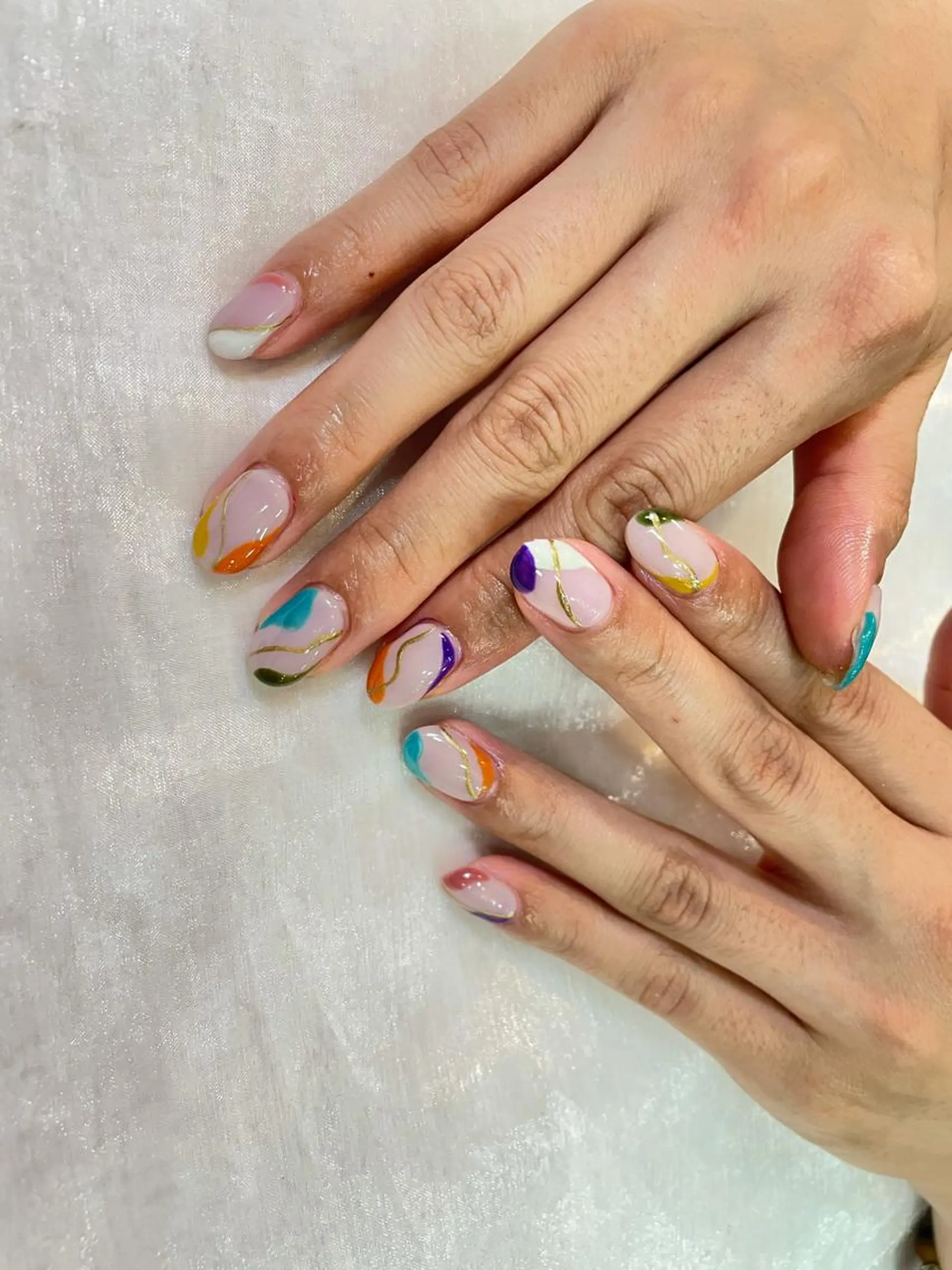 ネイル ハンドネイル ハンドケア R'well所属・はばすみれ🎀ﾈｲﾙ 光ﾌｪｲｼｬﾙ ﾍｱのネイルデザイン