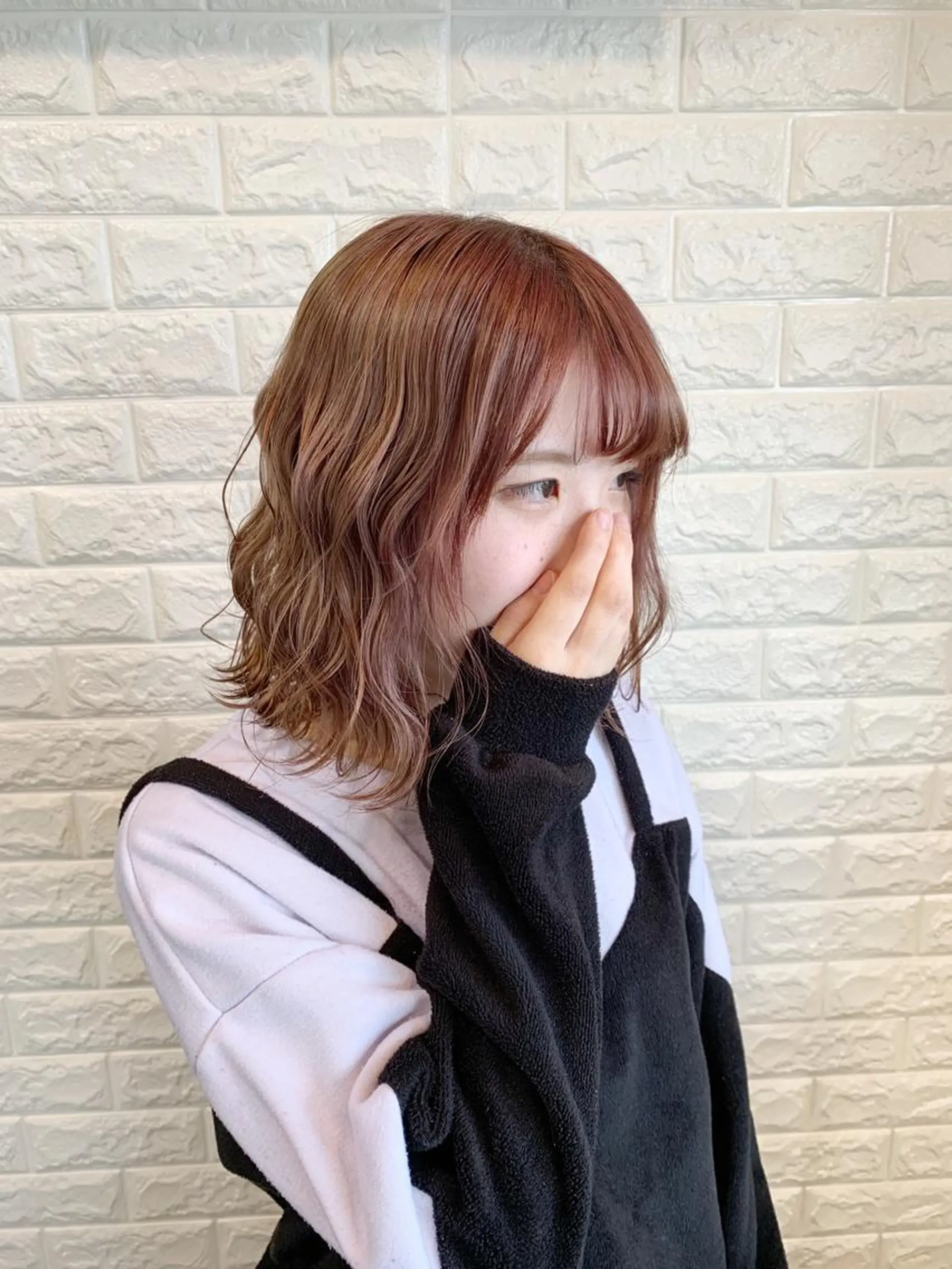 ミディアム カラー ヘアアレンジ ピンクカラー イエローカラー 🌿‬ ܸAir 透明感🌱西村知佳のヘアスタイル