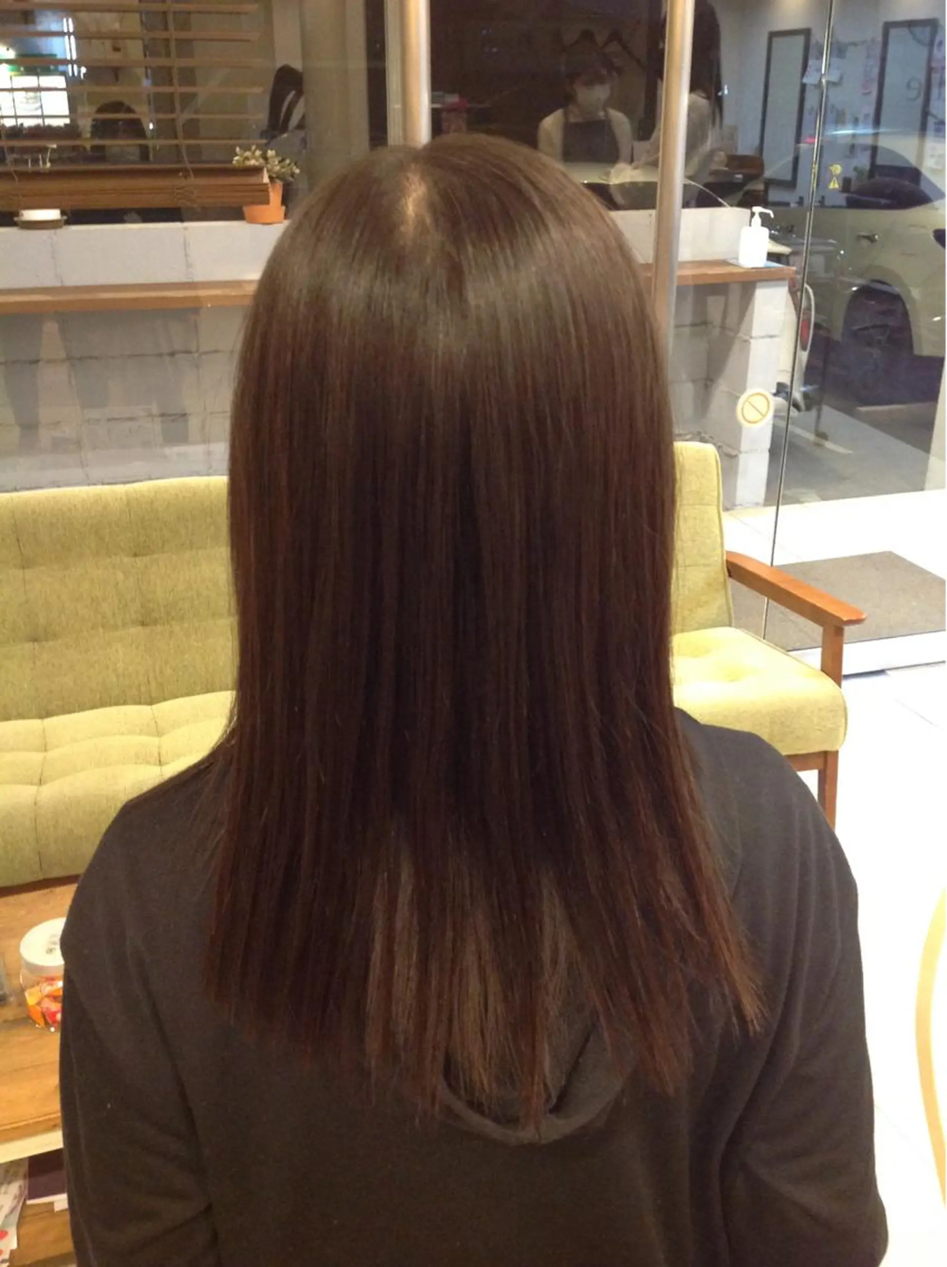 ロング 酸性ストレート 美容室 Jフィドルファドル所属・わきた かずなのヘアスタイル