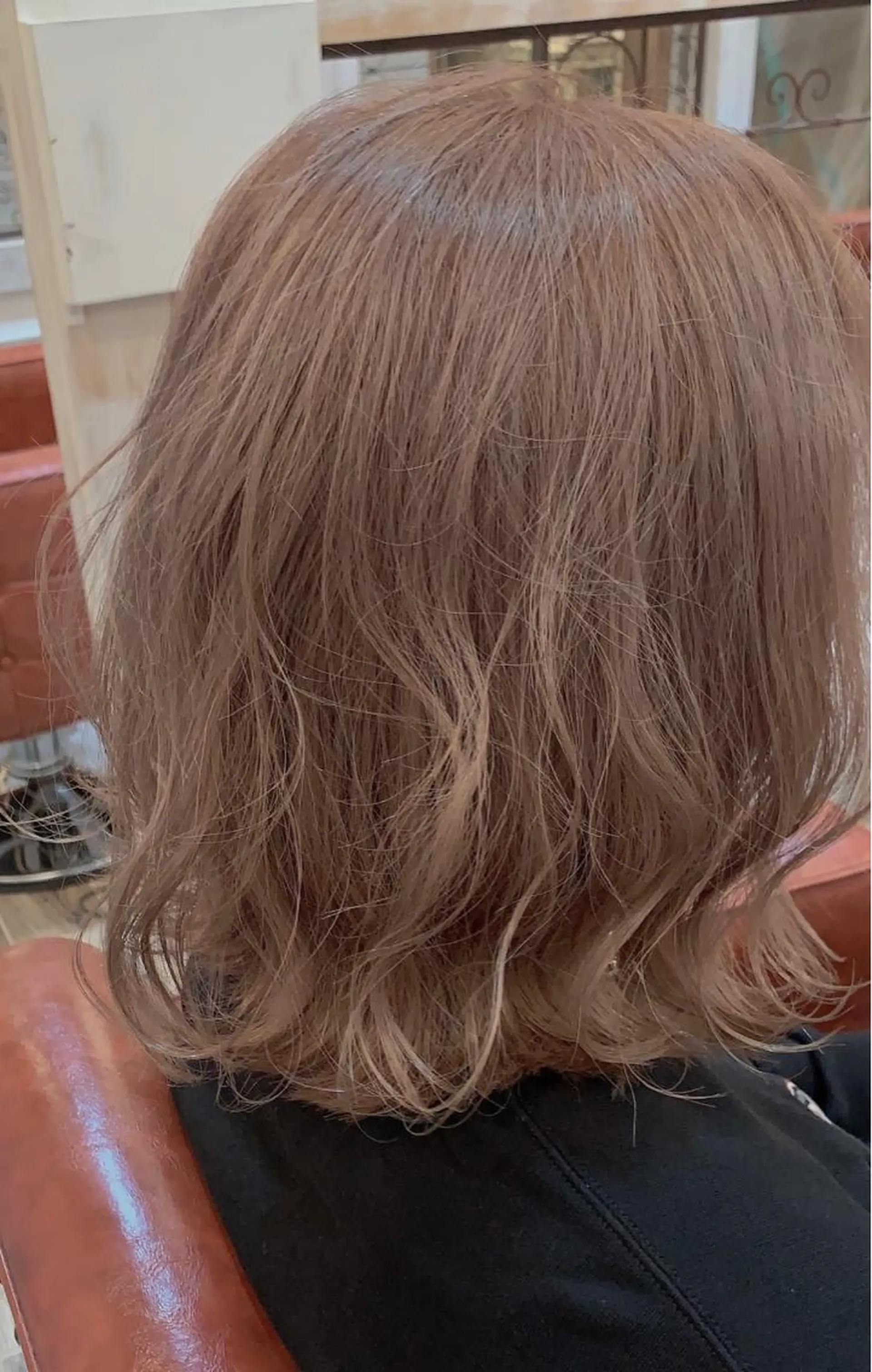 ショート ヘアカラー トリートメント Mavie 東奈々子のヘアスタイル
