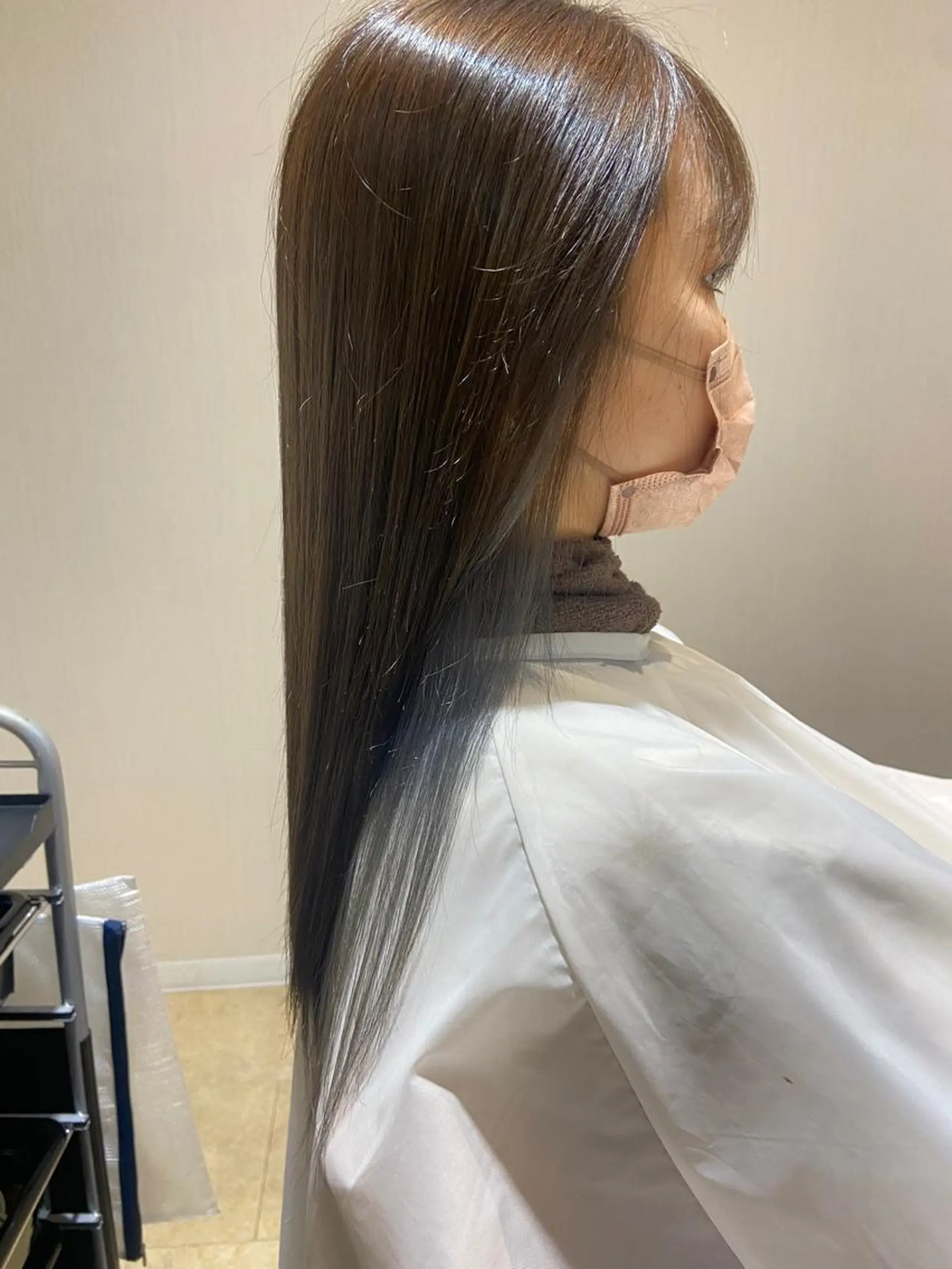 セミロング ヘアカラー 🦋髪質改善🦋 眞井琴美のヘアスタイル
