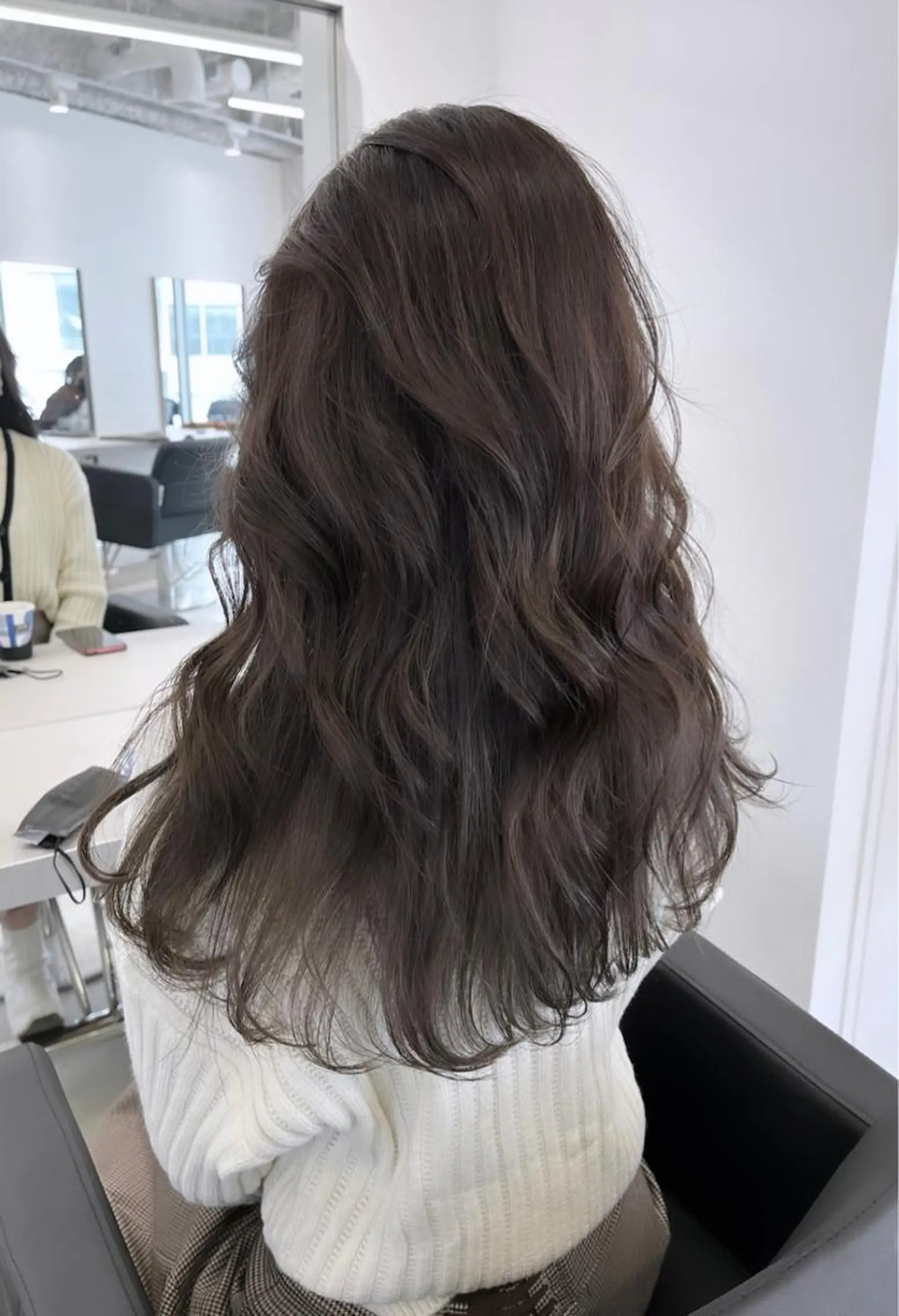 ロング karin💋海外風 ハイトーン/レイヤーのヘアスタイル