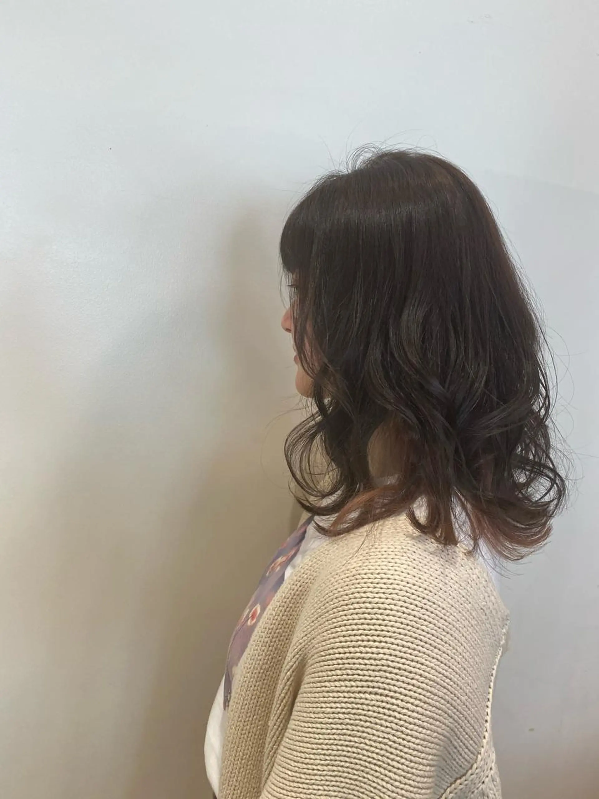 ミディアム 山川 玲奈のヘアスタイル