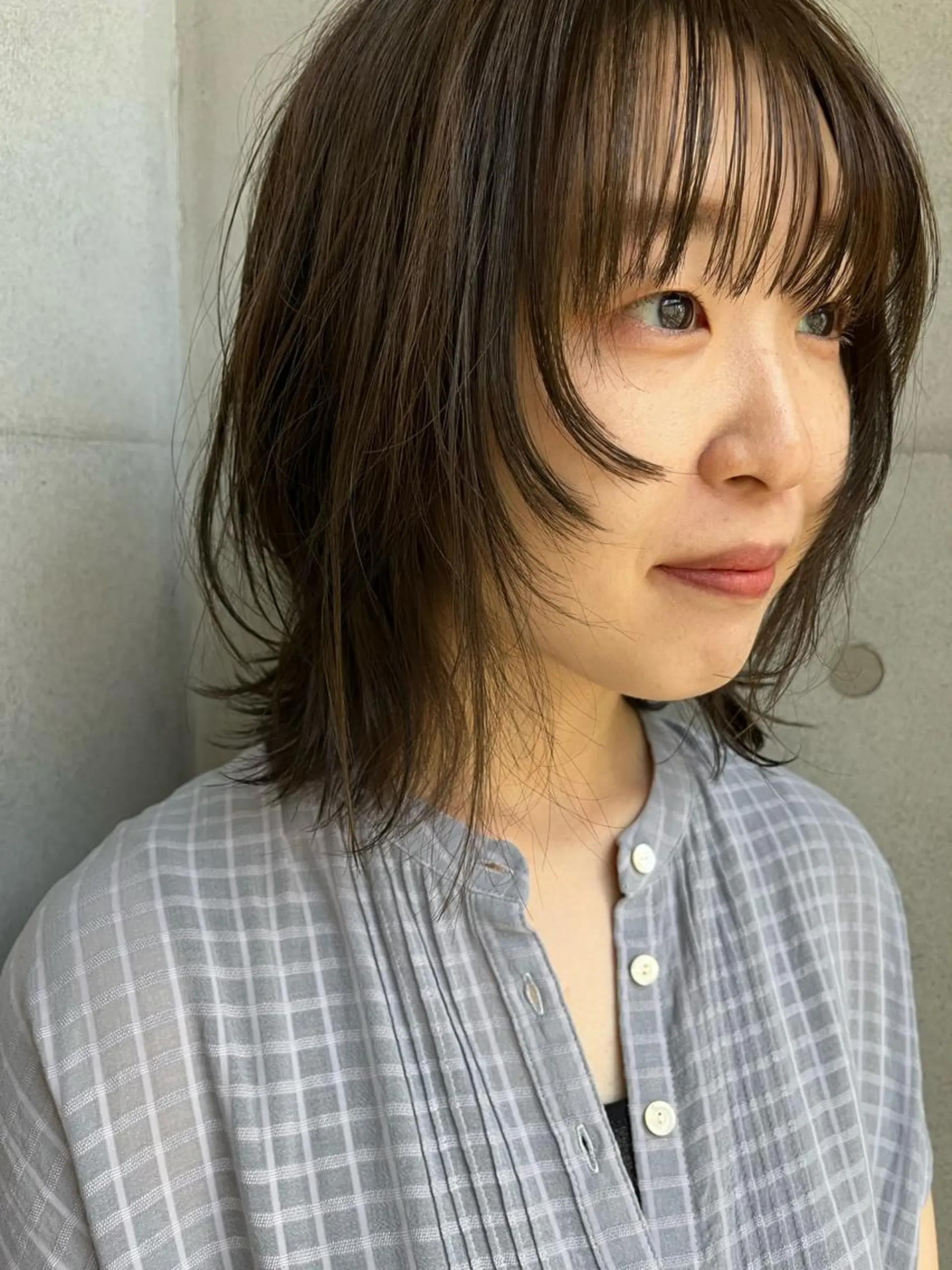 ミディアム KOCHAB 中村穂風のヘアスタイル