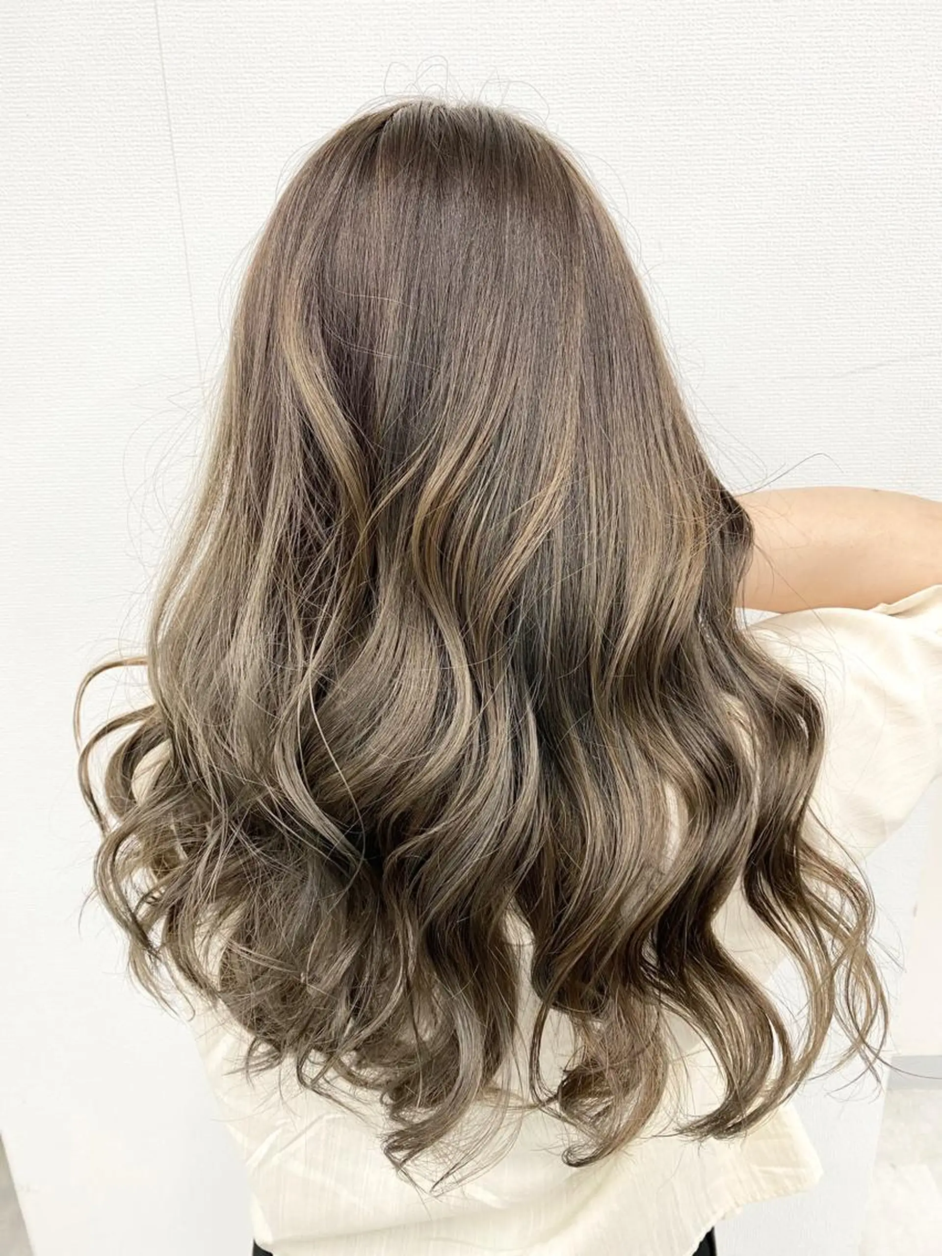 ロング カット ヘアカラー トリートメント ミルクティーカラー 🌈店長クボのヘアスタイル
