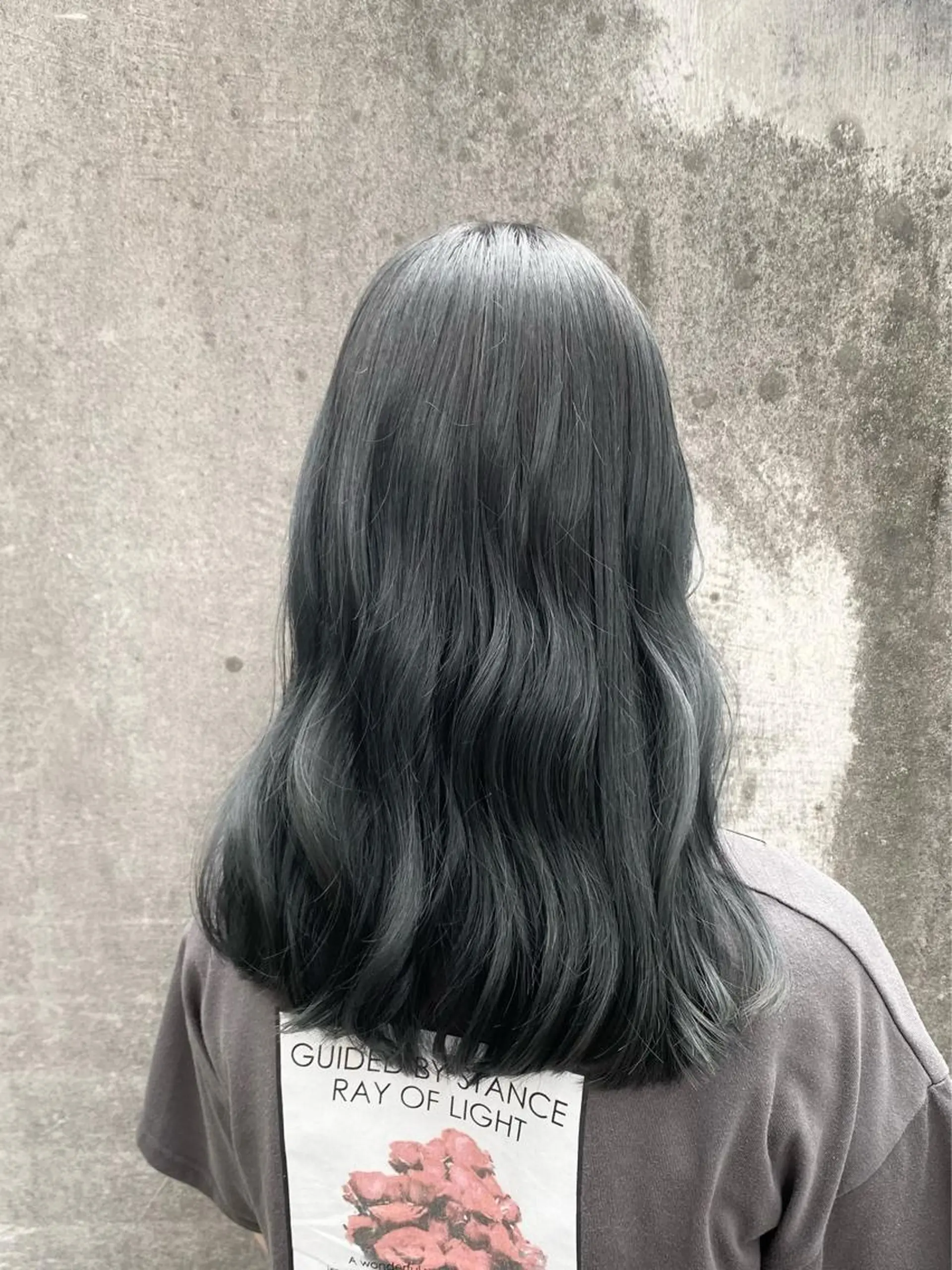 ロング カラー 黒髪 ブルーカラー ブルーブラック ヘアカラー トリートメント motel所属・モデルや芸能人も通う ✨マンツーマンサロンのヘアスタイル
