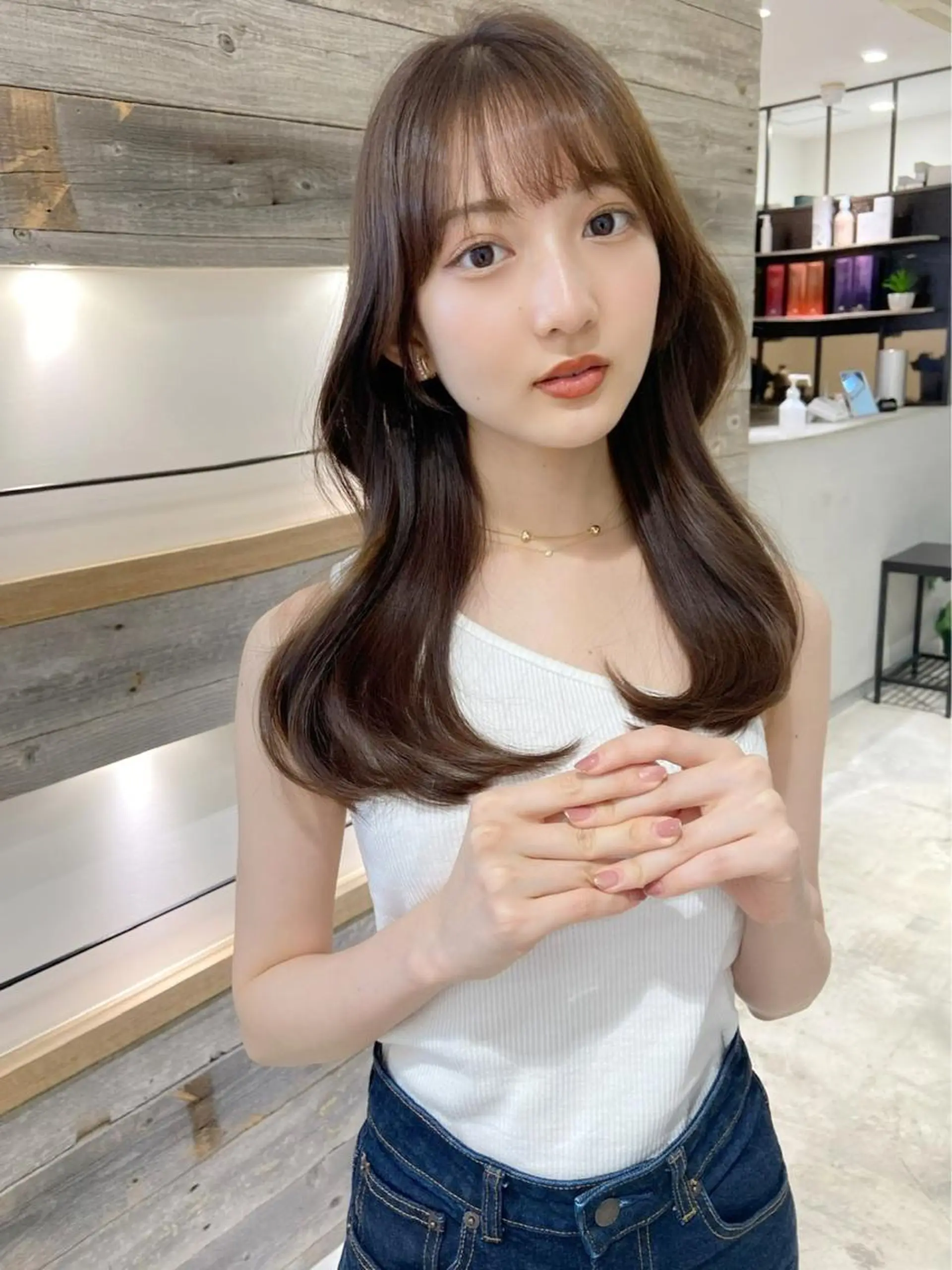 セミロング 女性らしいモテヘア 韓国ヘアhikariのヘアスタイル