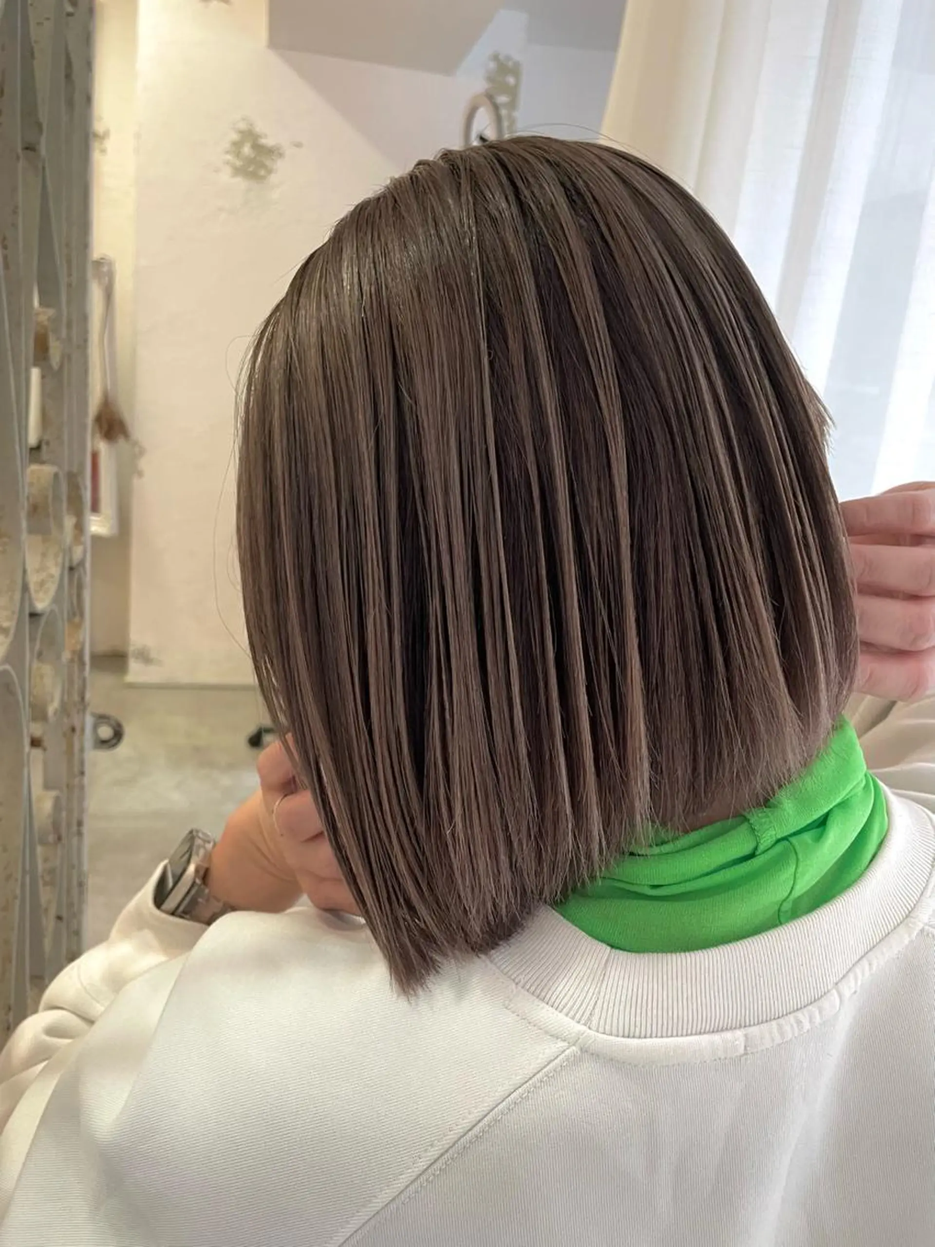 ミディアム カラー ブリーチ デザインカラー カット ヘアカラー fio マナミのヘアスタイル