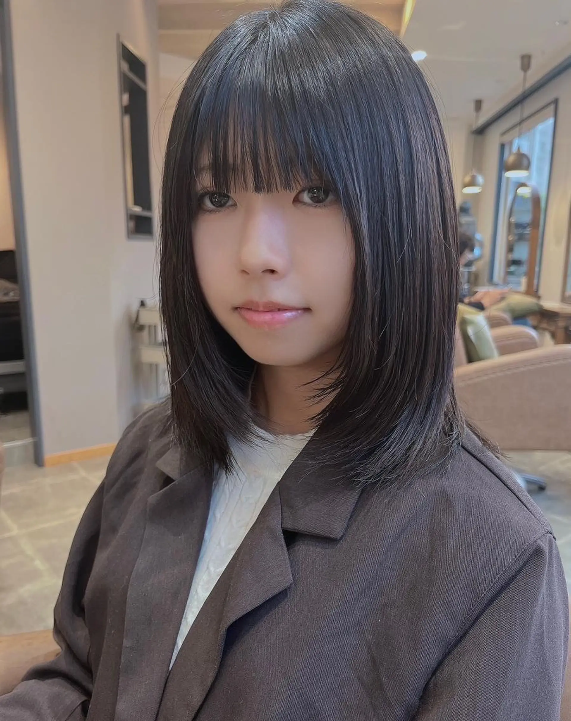 ミディアム カラー ヘアカラー トリートメント 緒方 つばさのヘアスタイル
