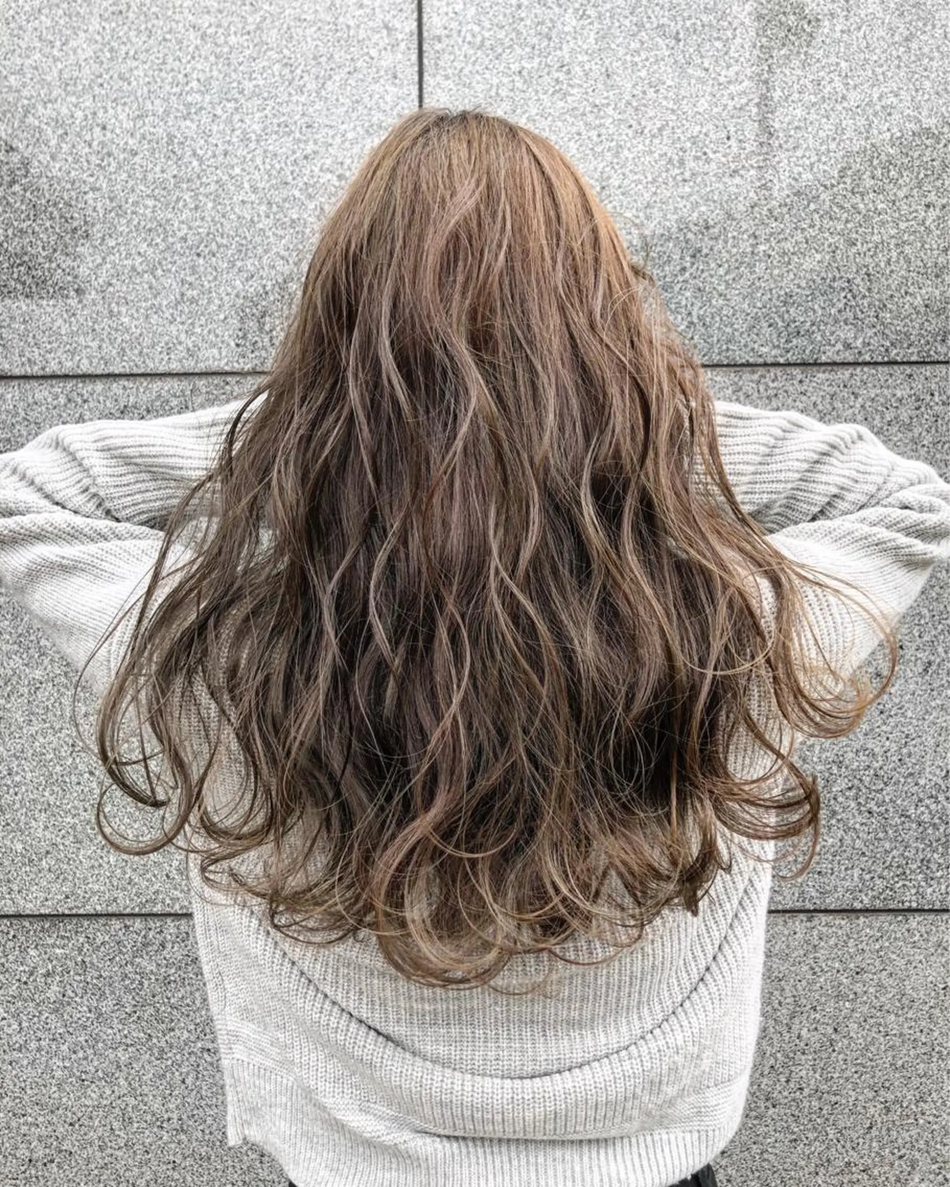 ロング カラー ベージュカラー REVE所属・TAKU 美容師のヘアスタイル