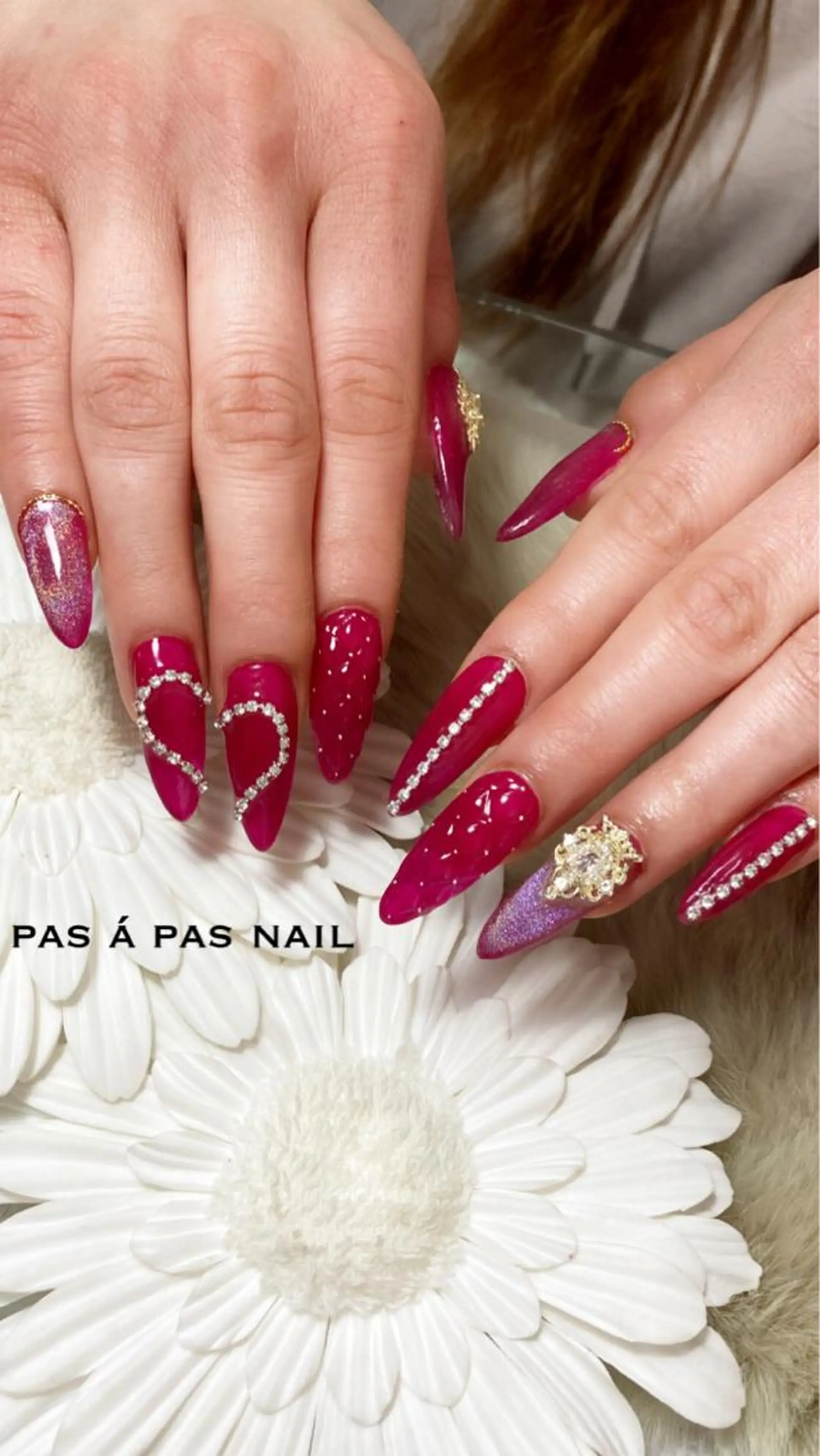 ロング ネイル Yakko pas á pasのネイルデザイン