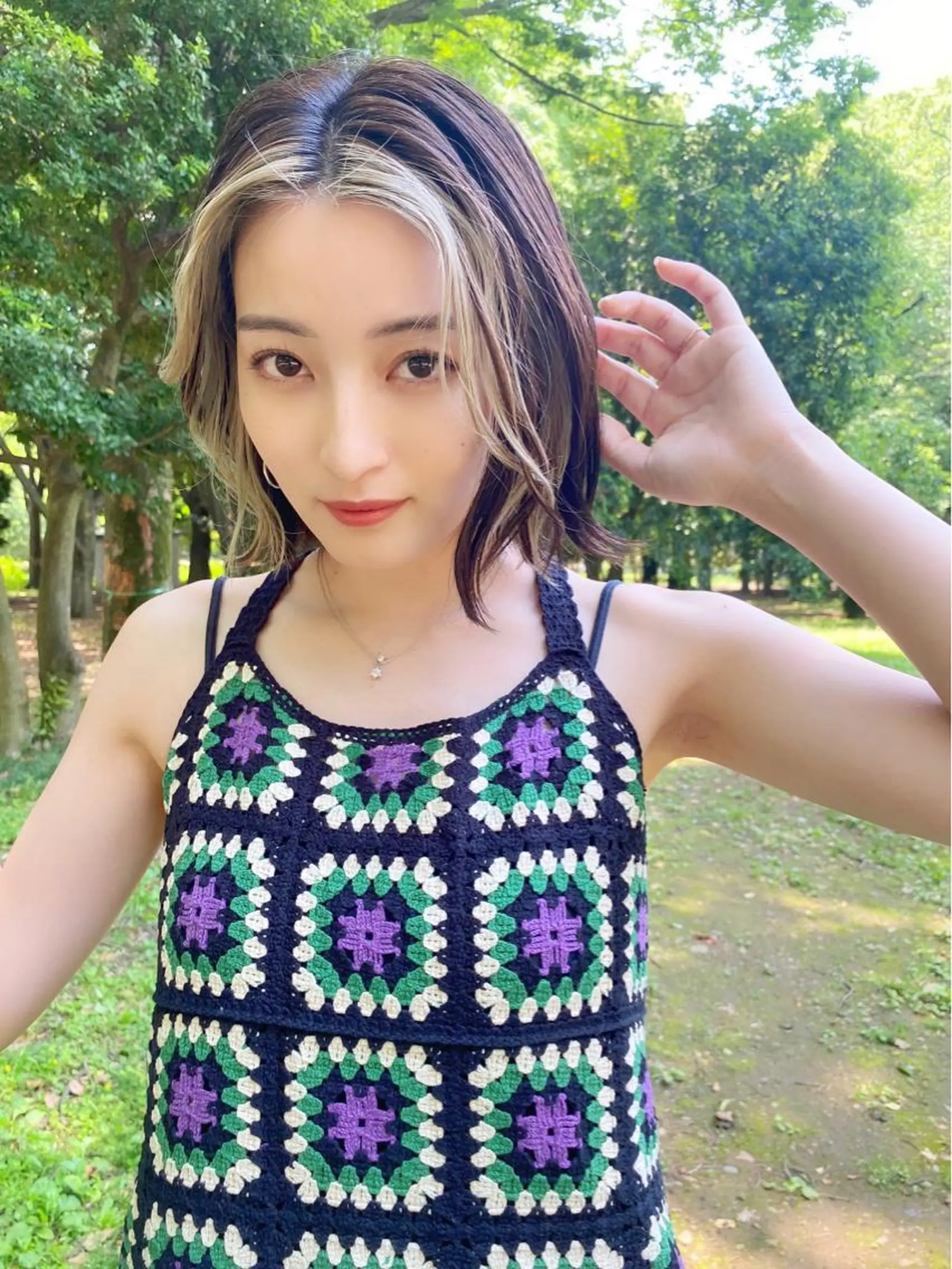 セミロング カラー ヘアアレンジ ブリーチ トリートメント ピンクカラー🩷 ヘアセットＮＯ.1のヘアスタイル