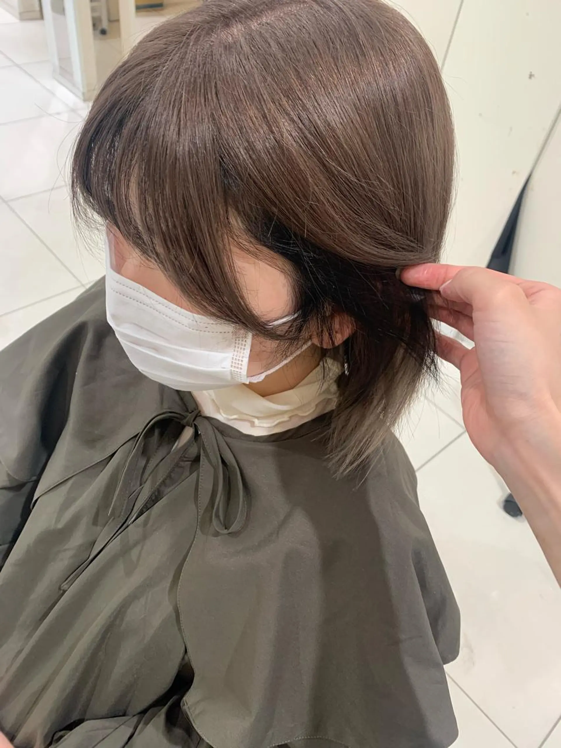 ショート 顔周りカット ワタナベ アオイのヘアスタイル