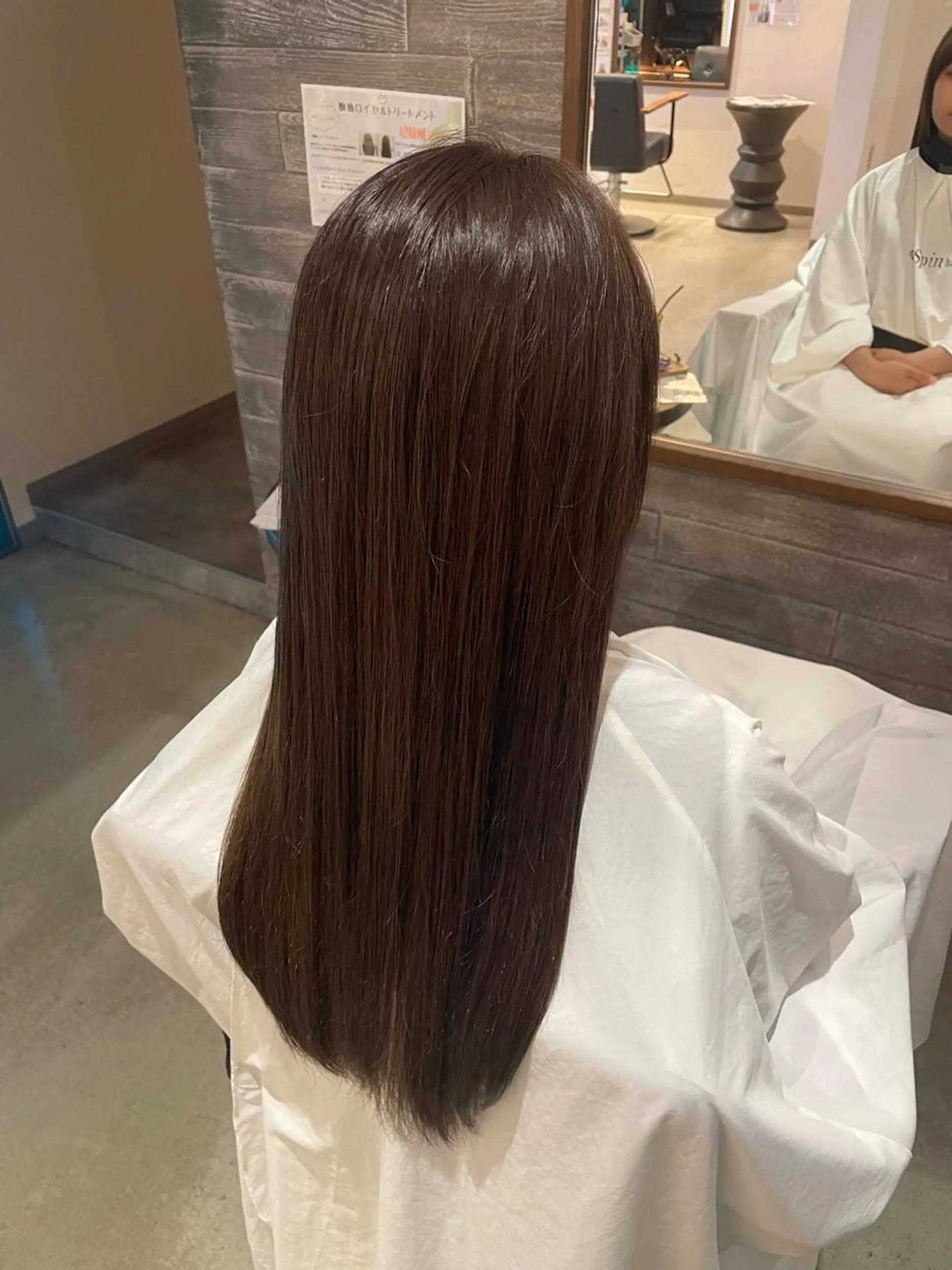 セミロング カラー アッシュ アッシュブラウン ブラウンカラー カット ヘアカラー ラフィスヘアーGlanz桂店所属・🌈鈴木 泰地🌈のヘアスタイル