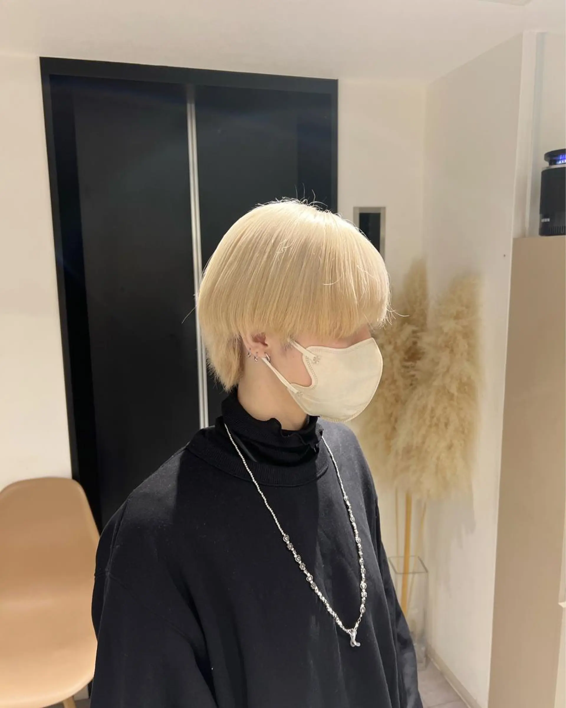 ミディアム ヘアカラー トリートメント 複雑履歴、デザイン 特化momoのヘアスタイル
