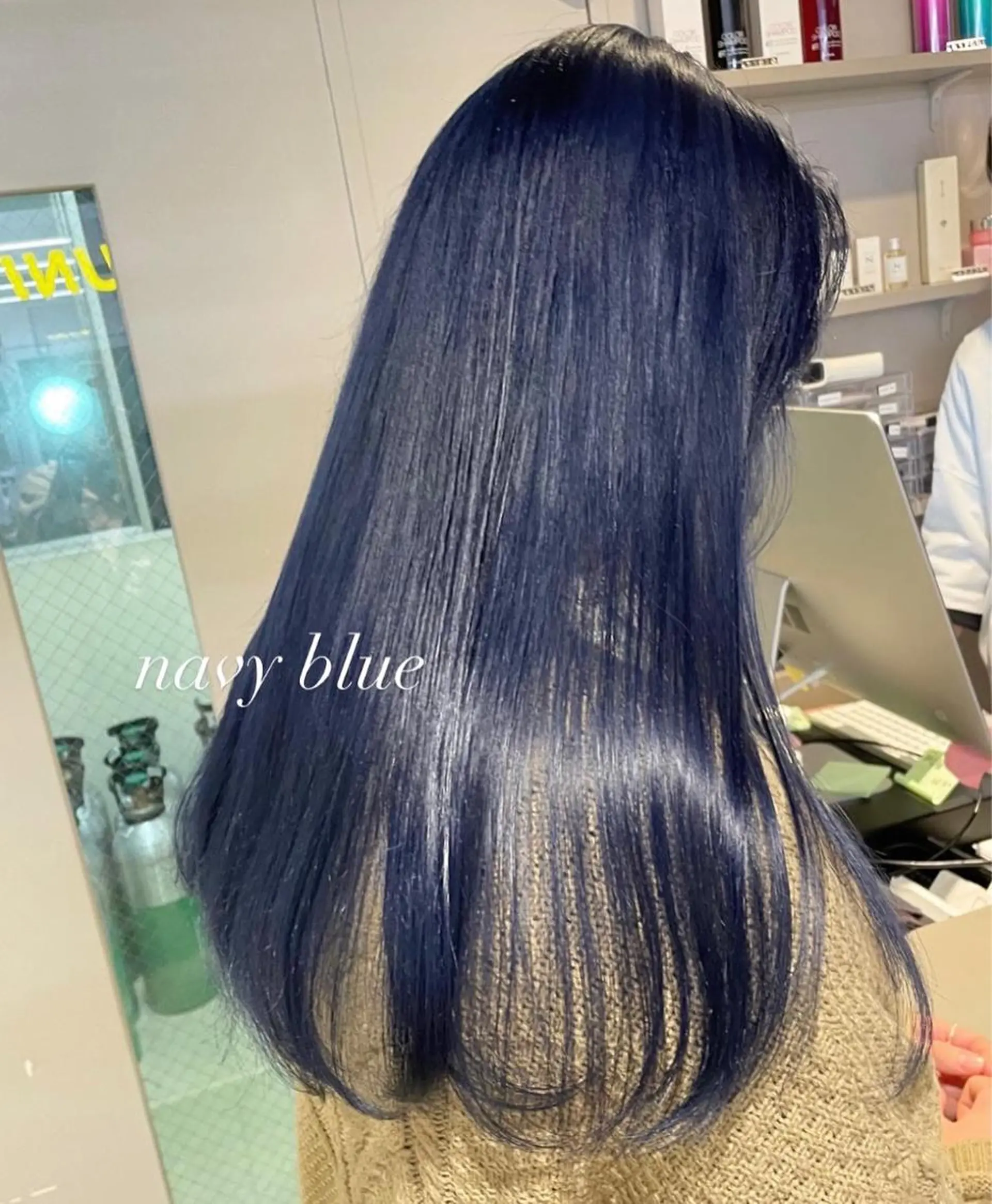 セミロング カラー ヘアカラー トリートメント 韓国レイヤー ハッシュカットのヘアスタイル