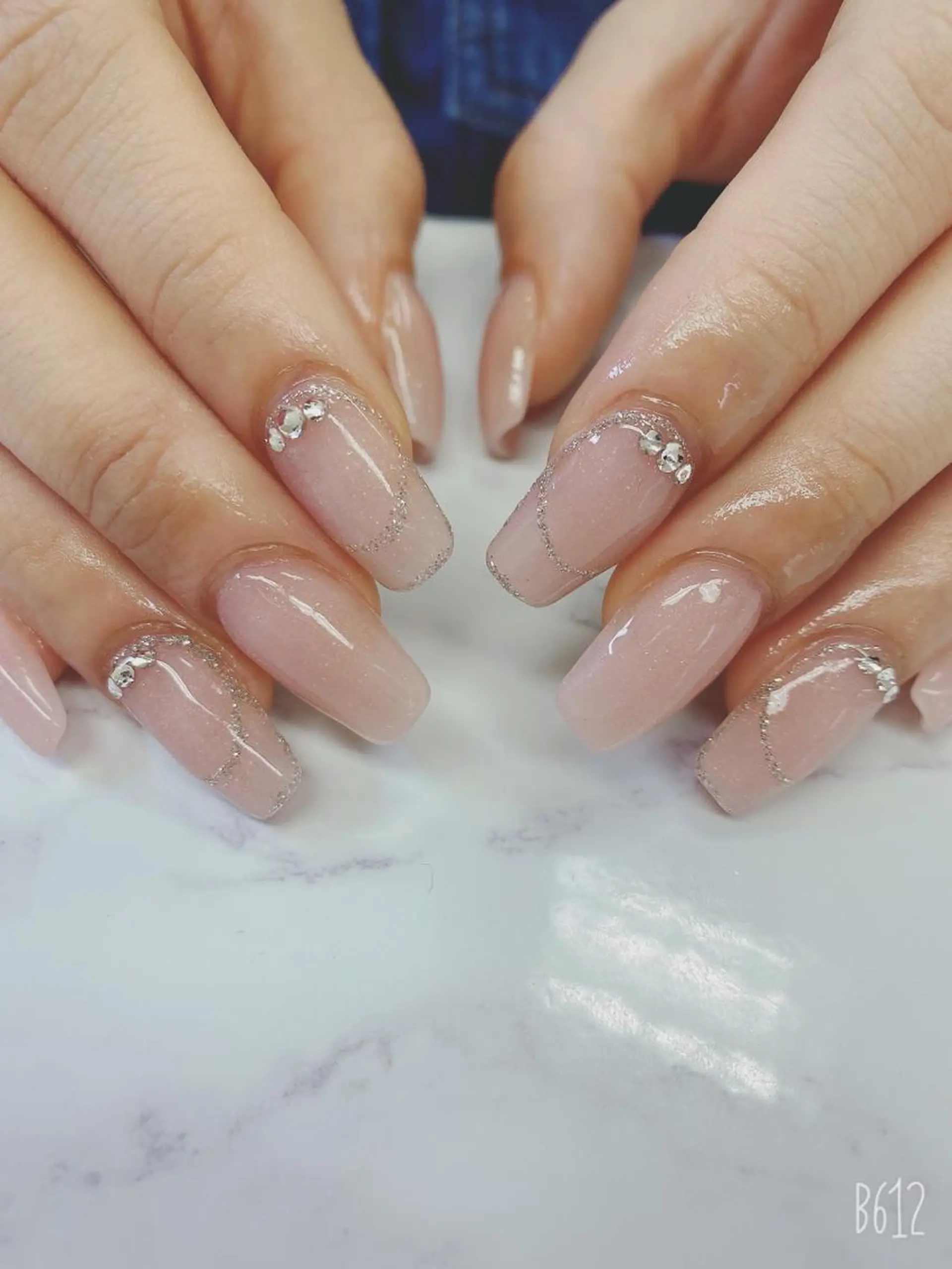 ミディアム ハンドネイル JNA認定講師🌸 RIEのネイルデザイン