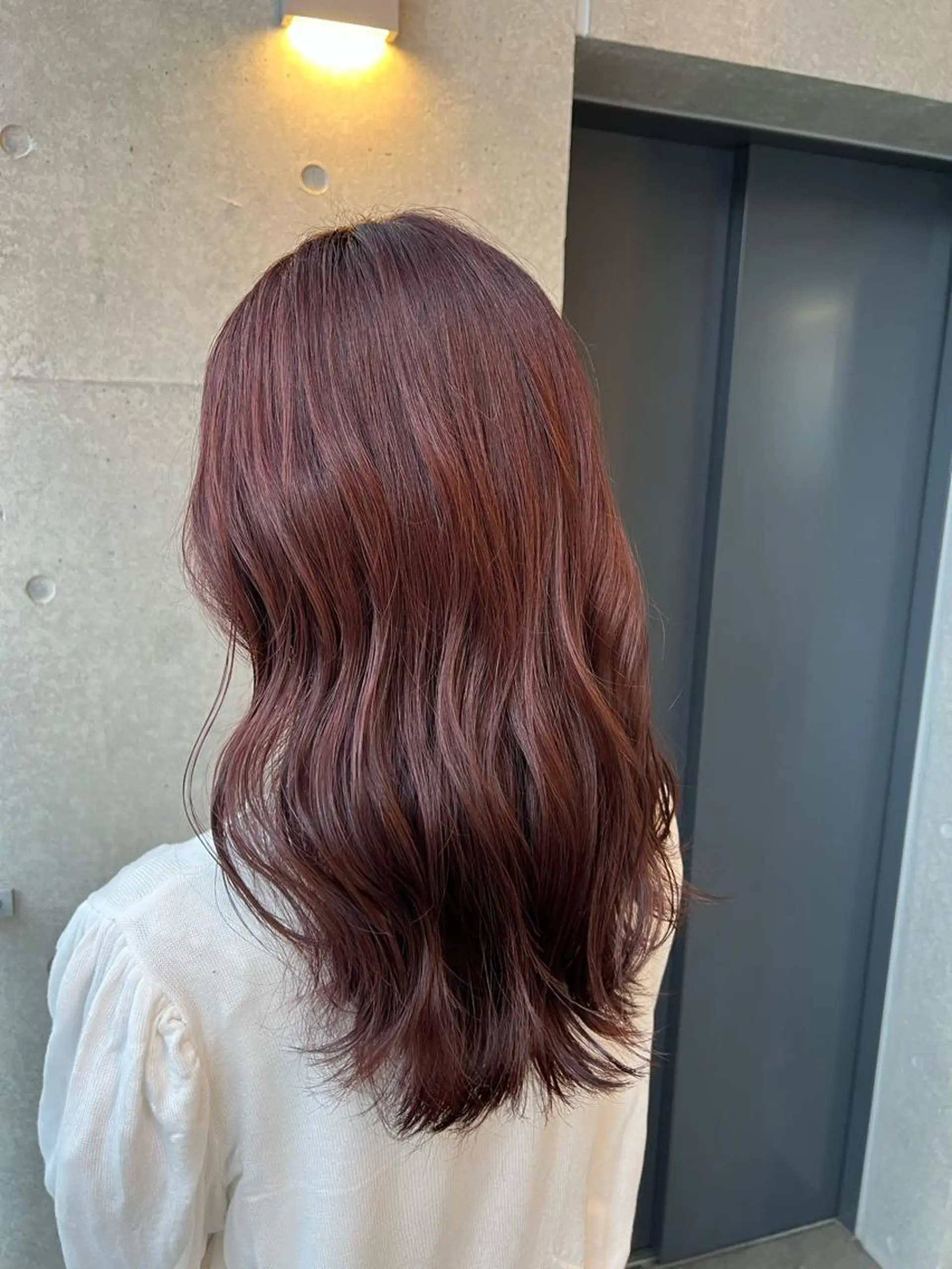 ロング カラー ブラウンカラー ピンクカラー ピンクブラウン ヘアカラー トリートメント ＤＥＳＴ所属・吉野 瑳桜のヘアスタイル