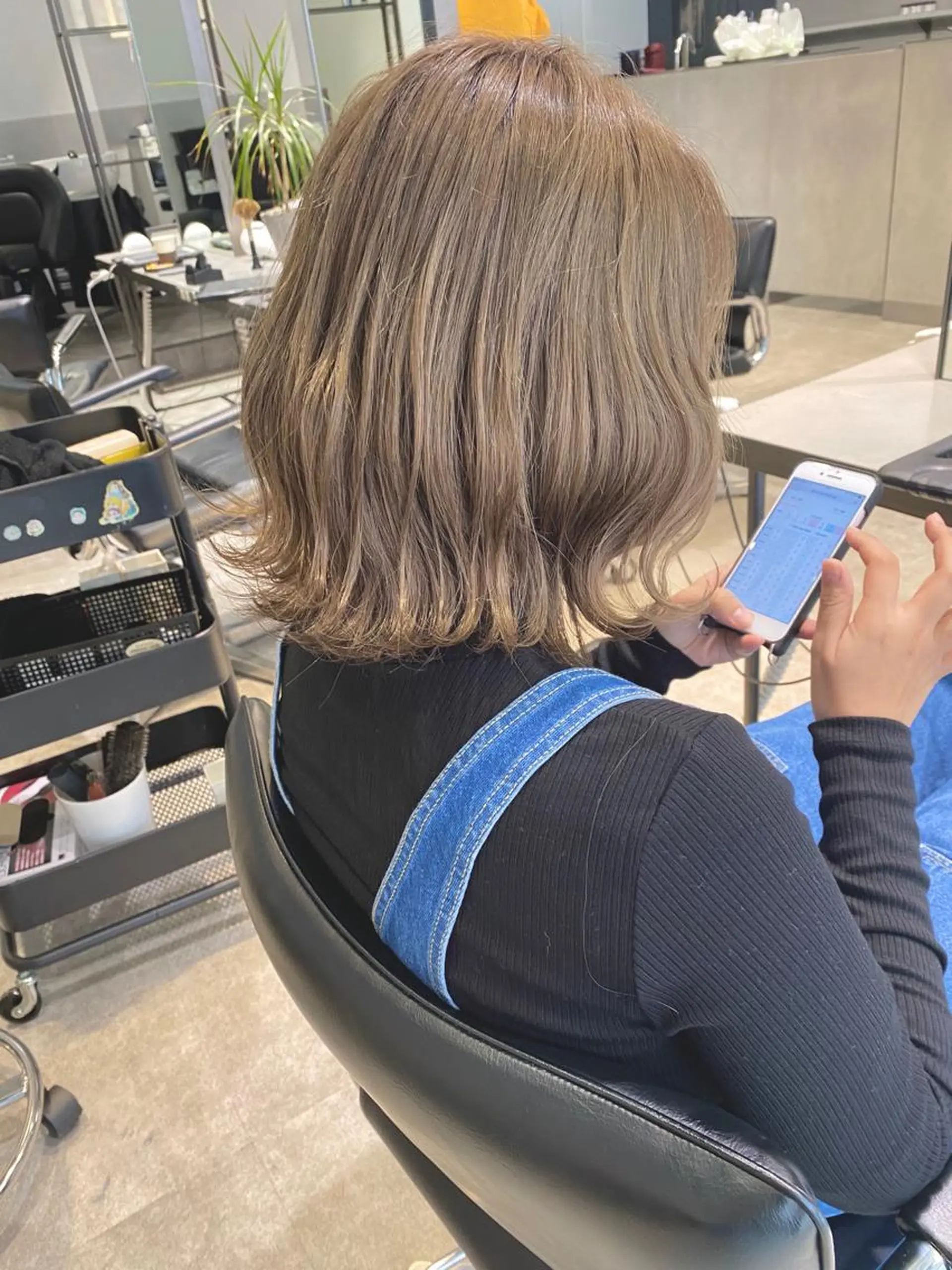 ミディアム カット トリートメント #ブリーチカラー Akihoのヘアスタイル