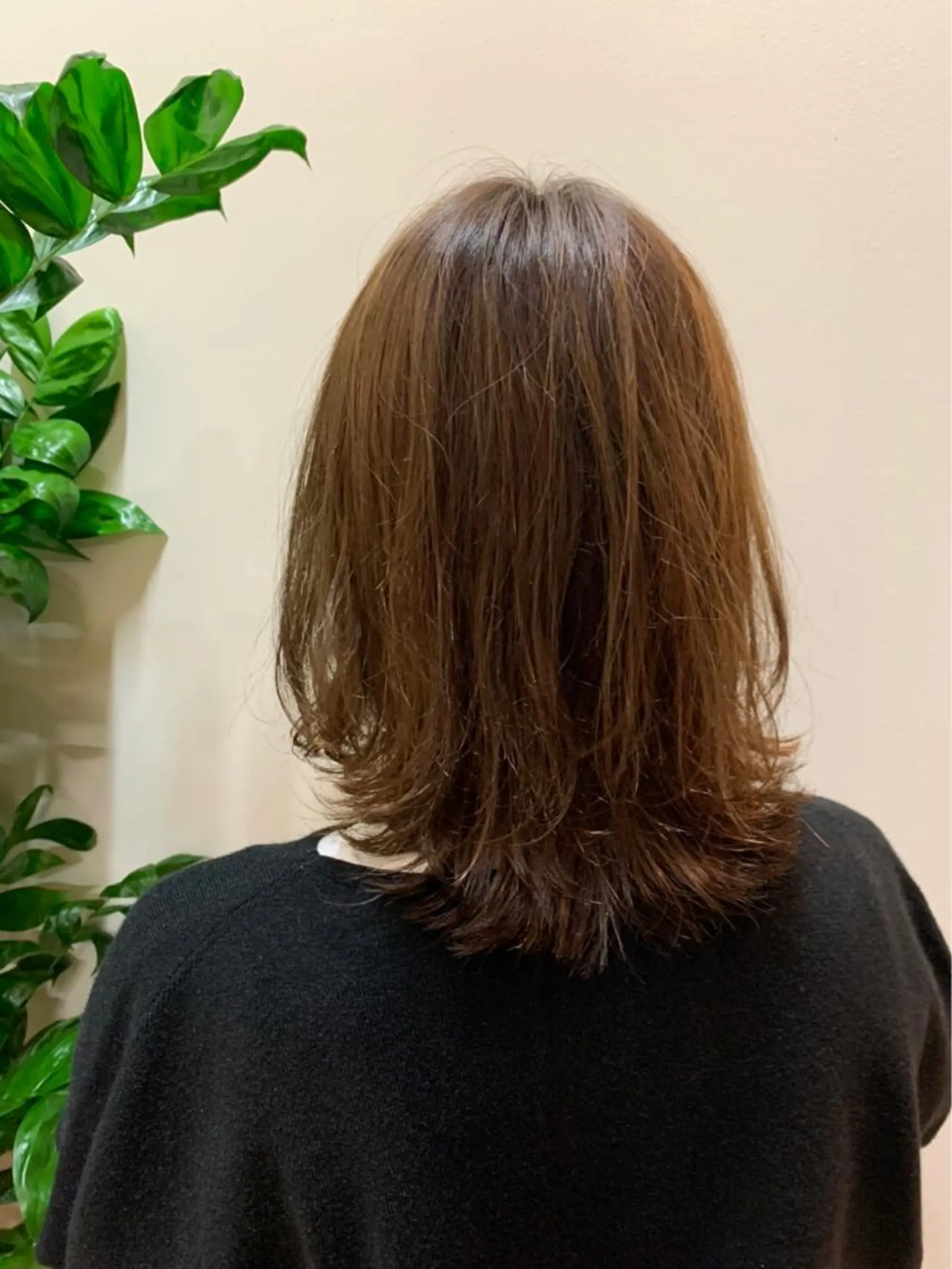 ミディアム カラー カット ヘアカラー トリートメント 庭山 理沙のヘアスタイル