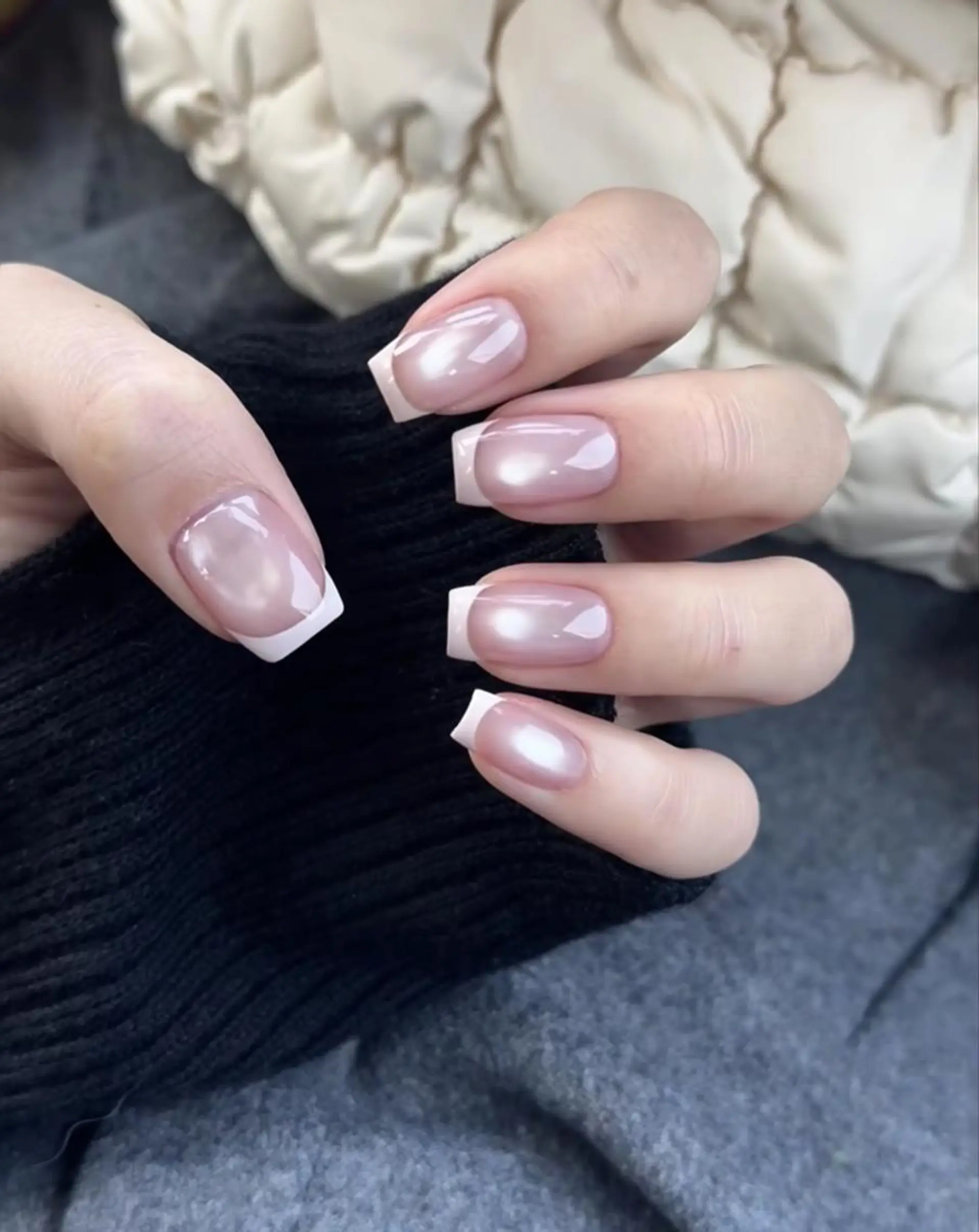 ネイル ハンドネイル RAFFINE 月🦋🩵のネイルデザイン