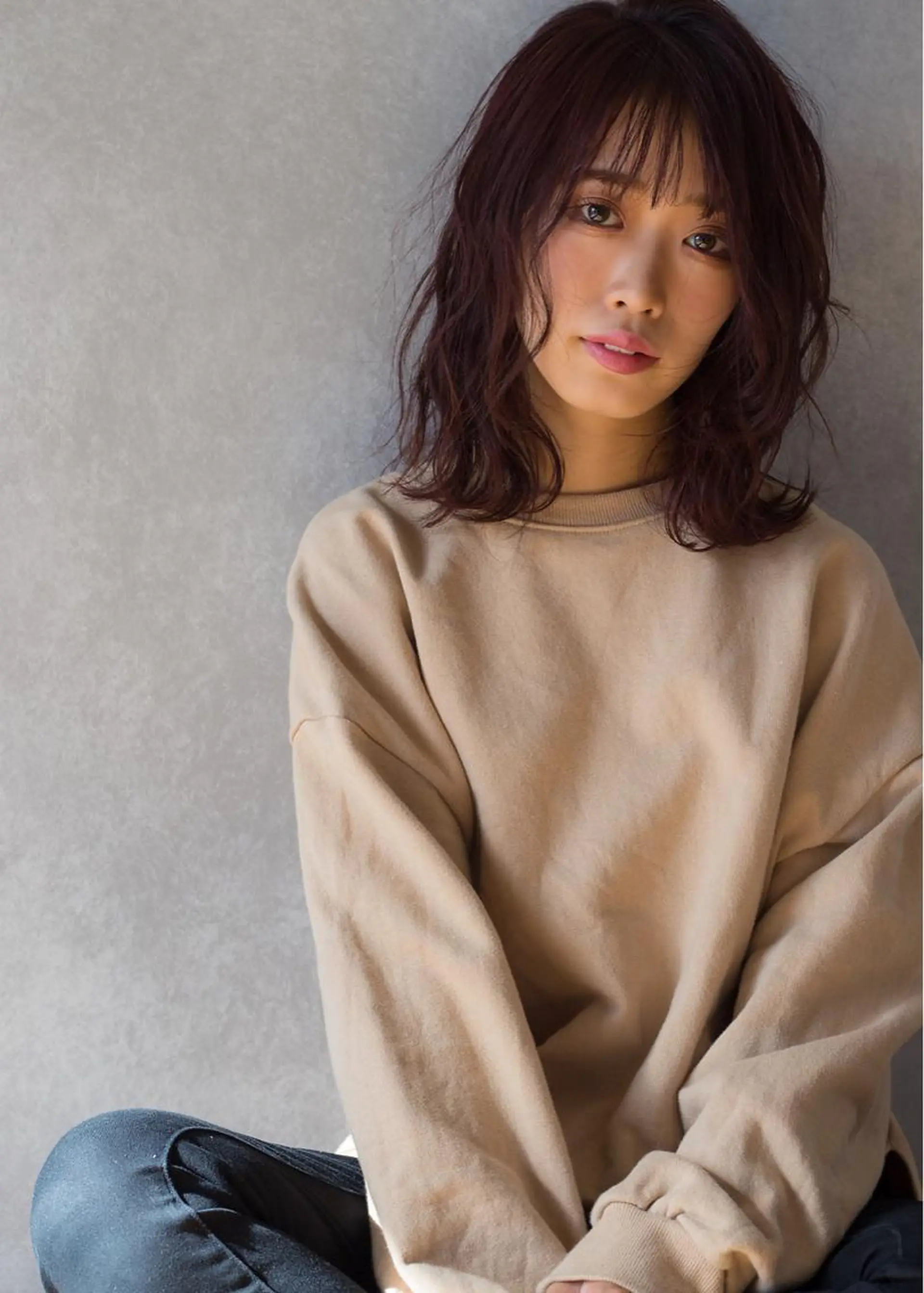 ミディアム 若山 敦のヘアスタイル