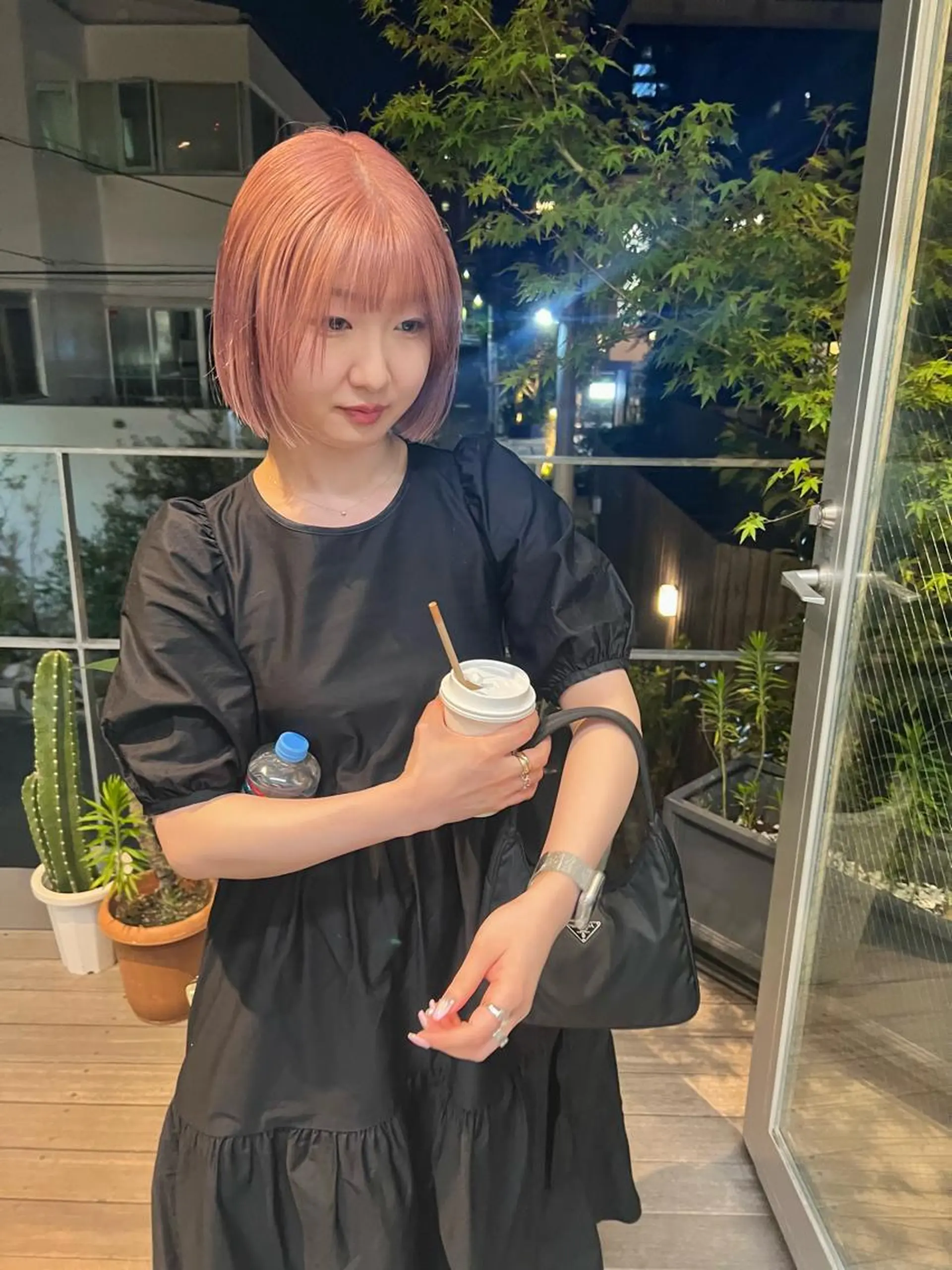 ショート カラー ベージュカラー ピンクカラー ピンクベージュ ボブ カット ヘアカラー トリートメント sakoda shunkiのヘアスタイル