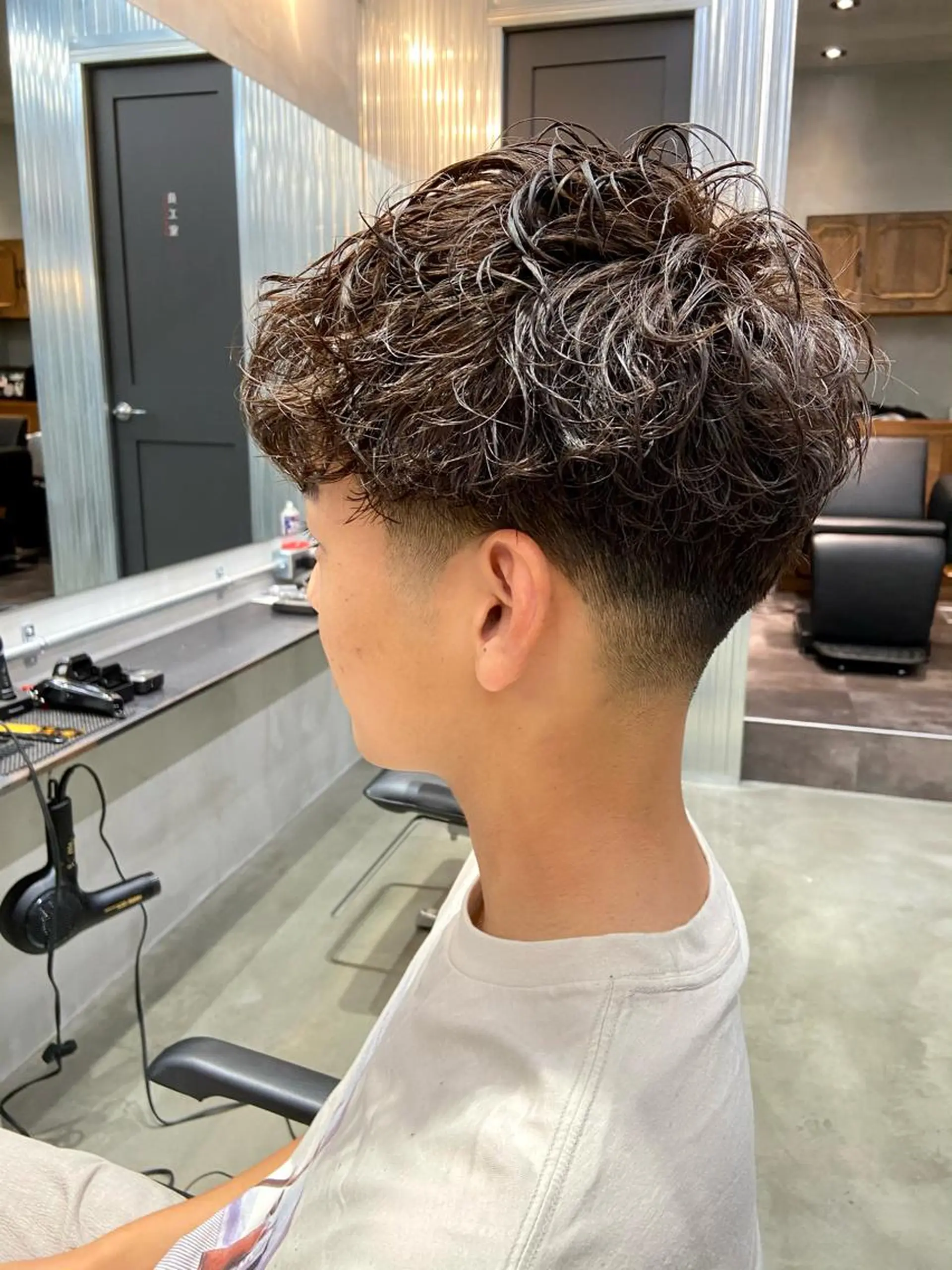 ミディアム パーマ メンズ カット パーマ FM【エフエム】HAVANA所属・💈圧倒的メンズ特化 明大前美容師💈のヘアスタイル