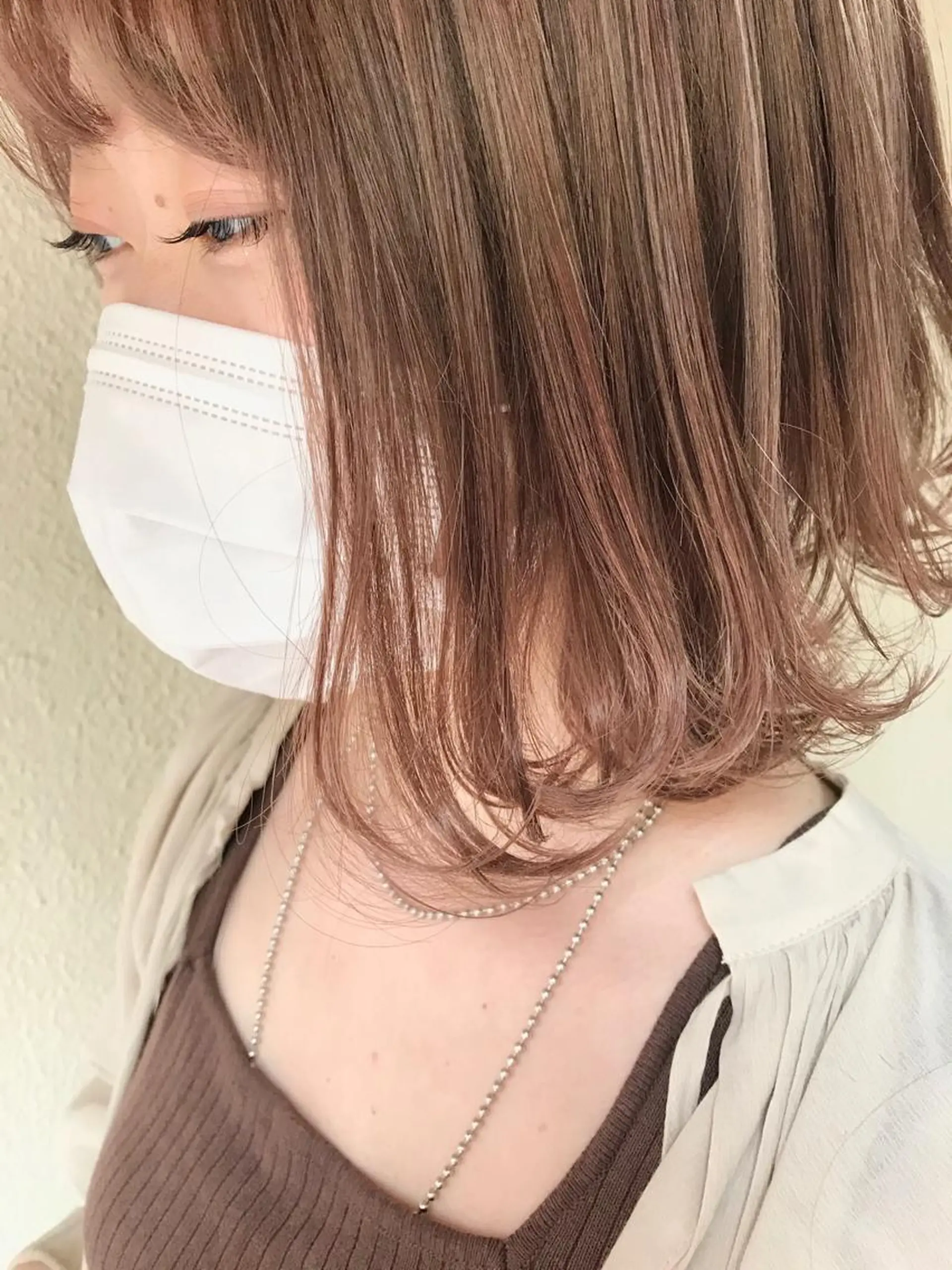 ミディアム カラー ベージュカラー レイヤーカット 外ハネヘア ヘアカラー トリートメント 清水　ちひろ ✄トップスタイリストのヘアスタイル