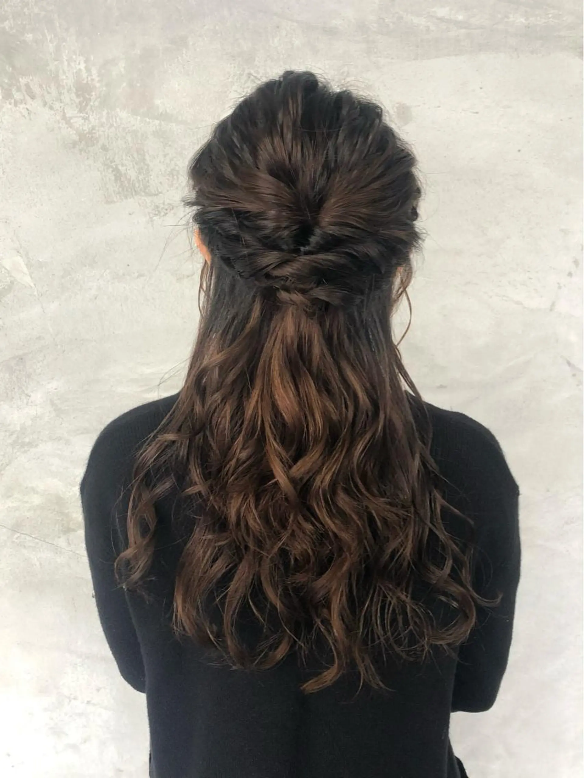 ロング ヘアアレンジ ハーフアップ 暖色/ピンクブラウン 🌷岡田真季のヘアスタイル