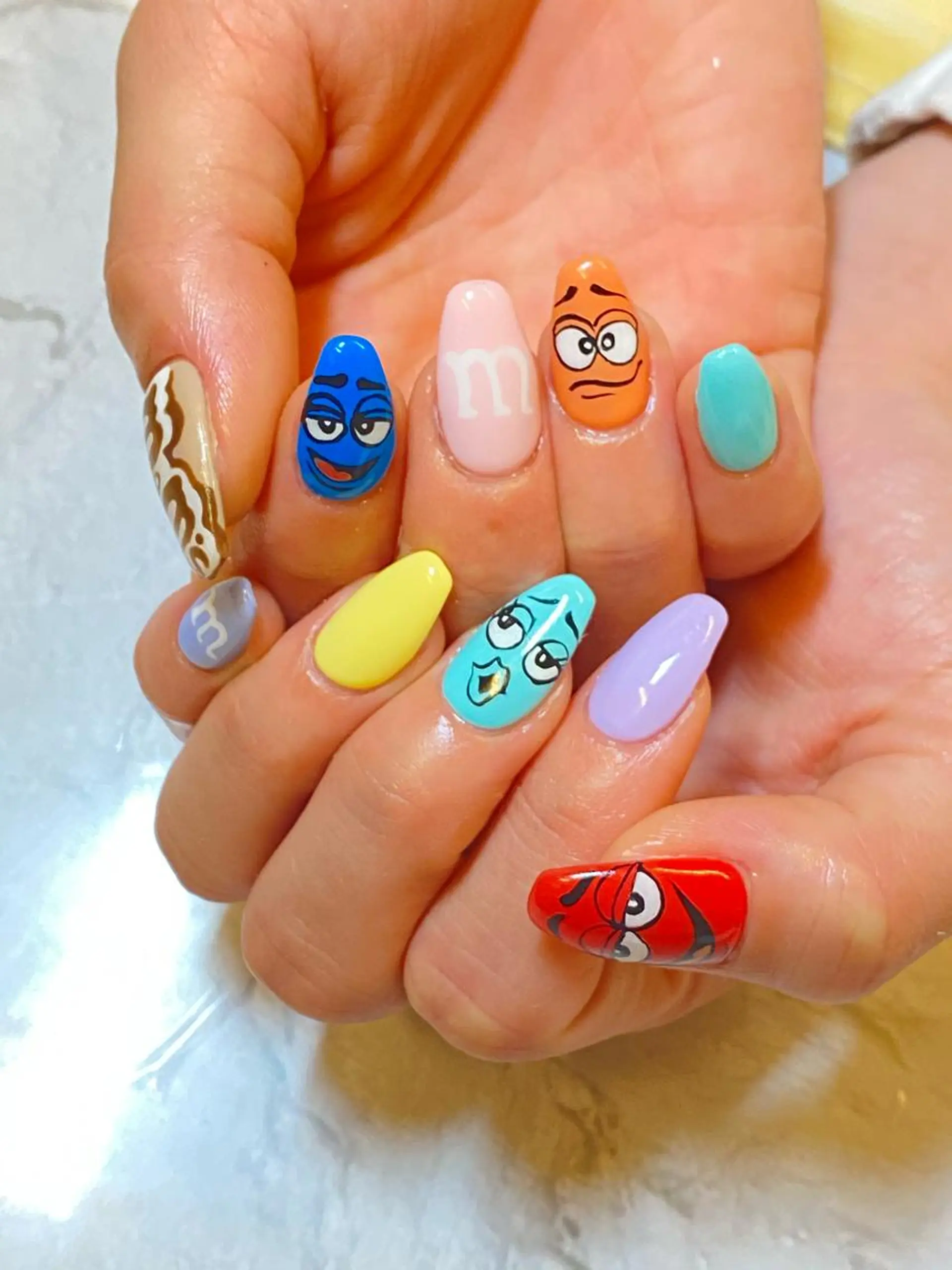 ネイル アートネイル ジェルネイル 持ち込み パラジェル ハンドネイル M nail はやまうららのネイルデザイン