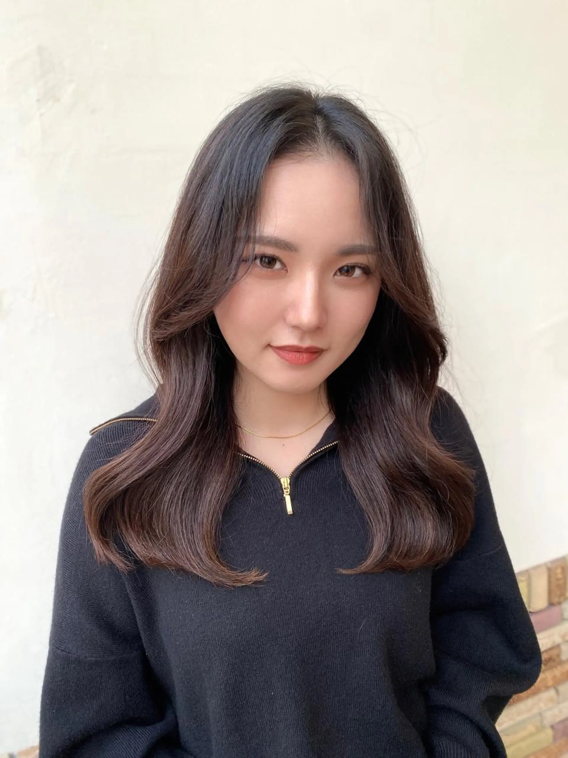 セミロング 顔周りカット 【艶ヘア】 どうまえのヘアスタイル
