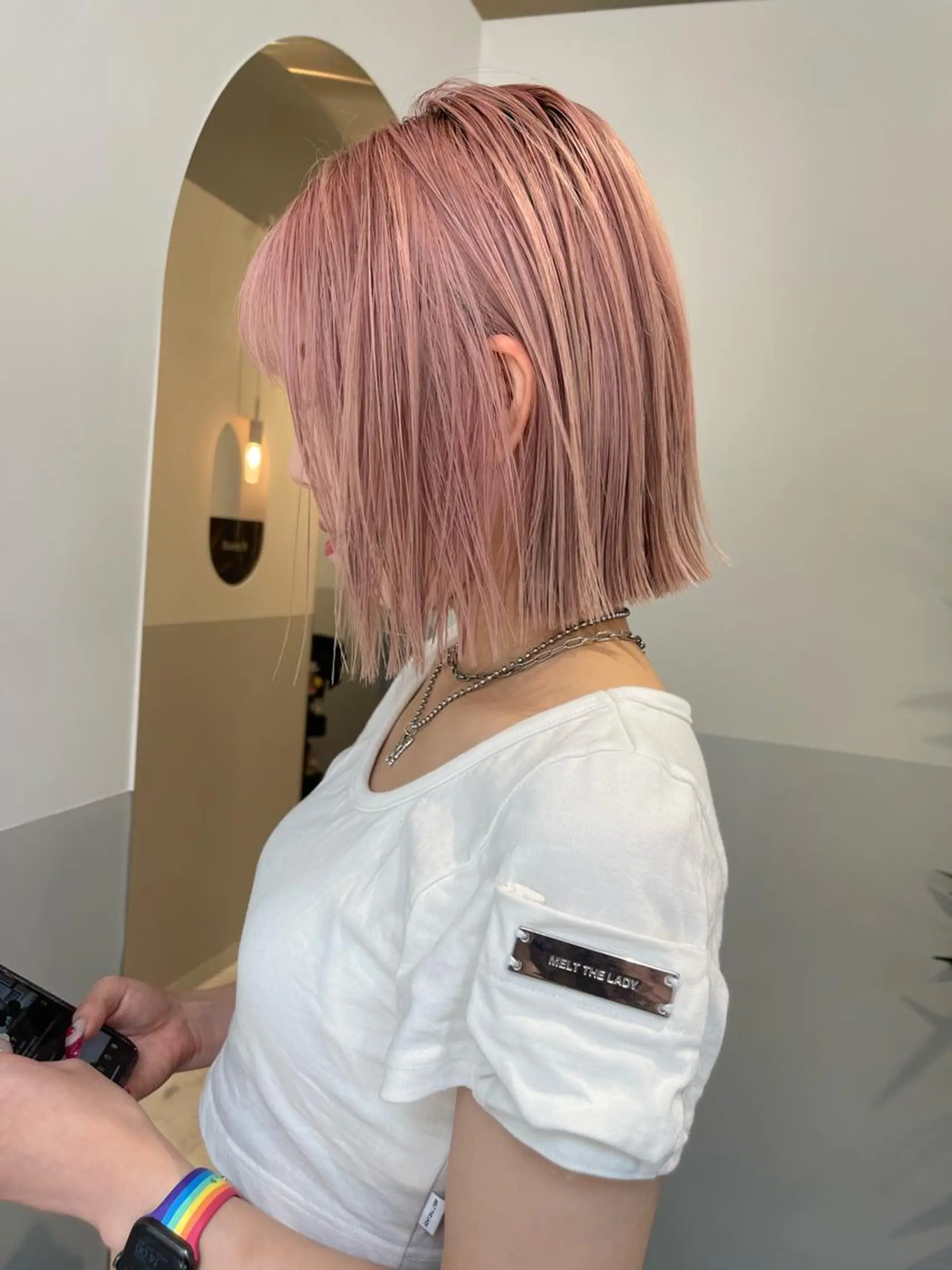 ショート カラー カット ヘアカラー トリートメント 〻ツヤハイトーン🩰 🤍HARUCAのヘアスタイル