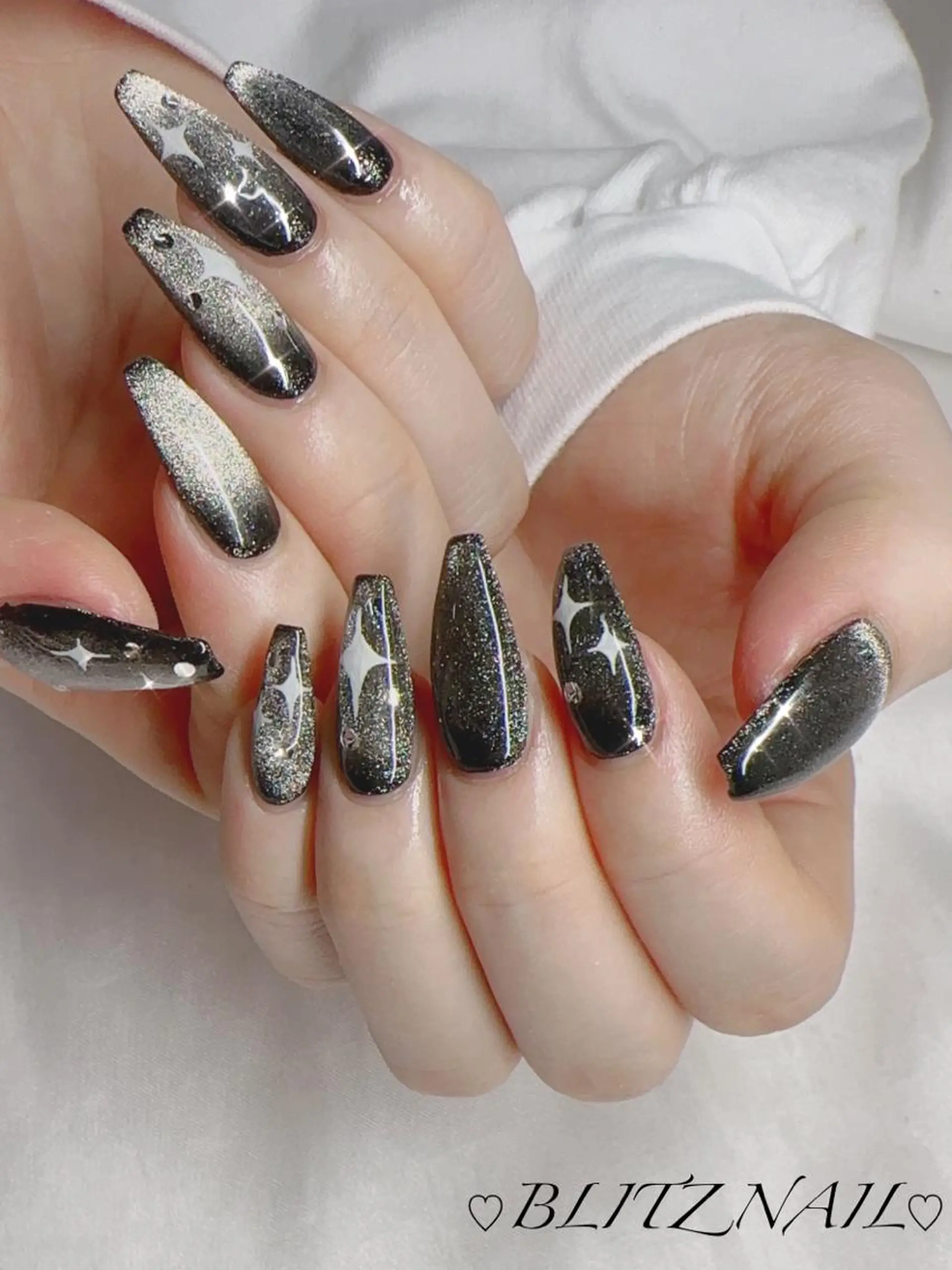 ネイル BLITZ Nail 岩田💅🏻✨のネイルデザイン