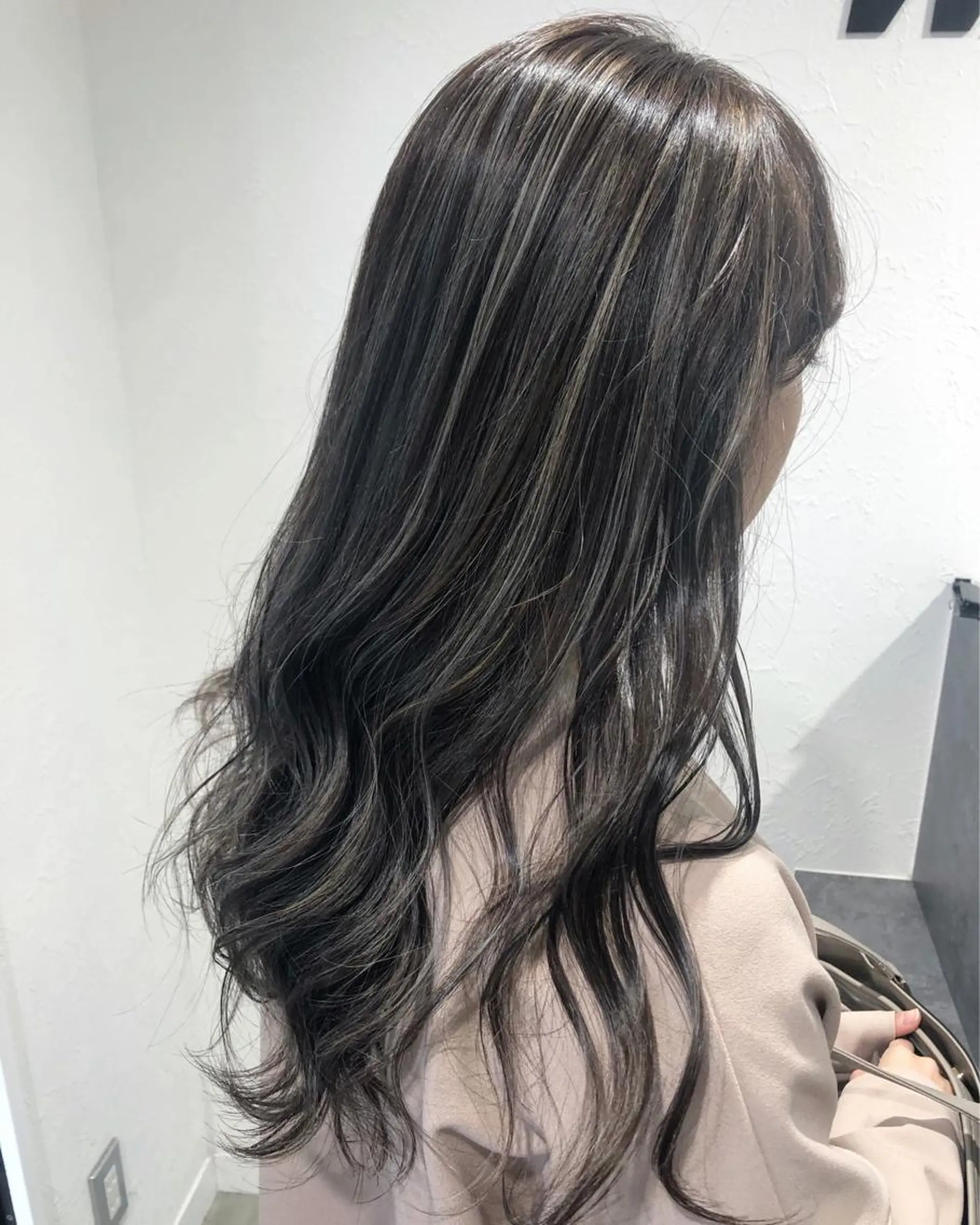 ロング カラー ハイライトカラー ハイライト ヘアカラー 2nd所属・🤍2nd🤍田所 美希のヘアスタイル