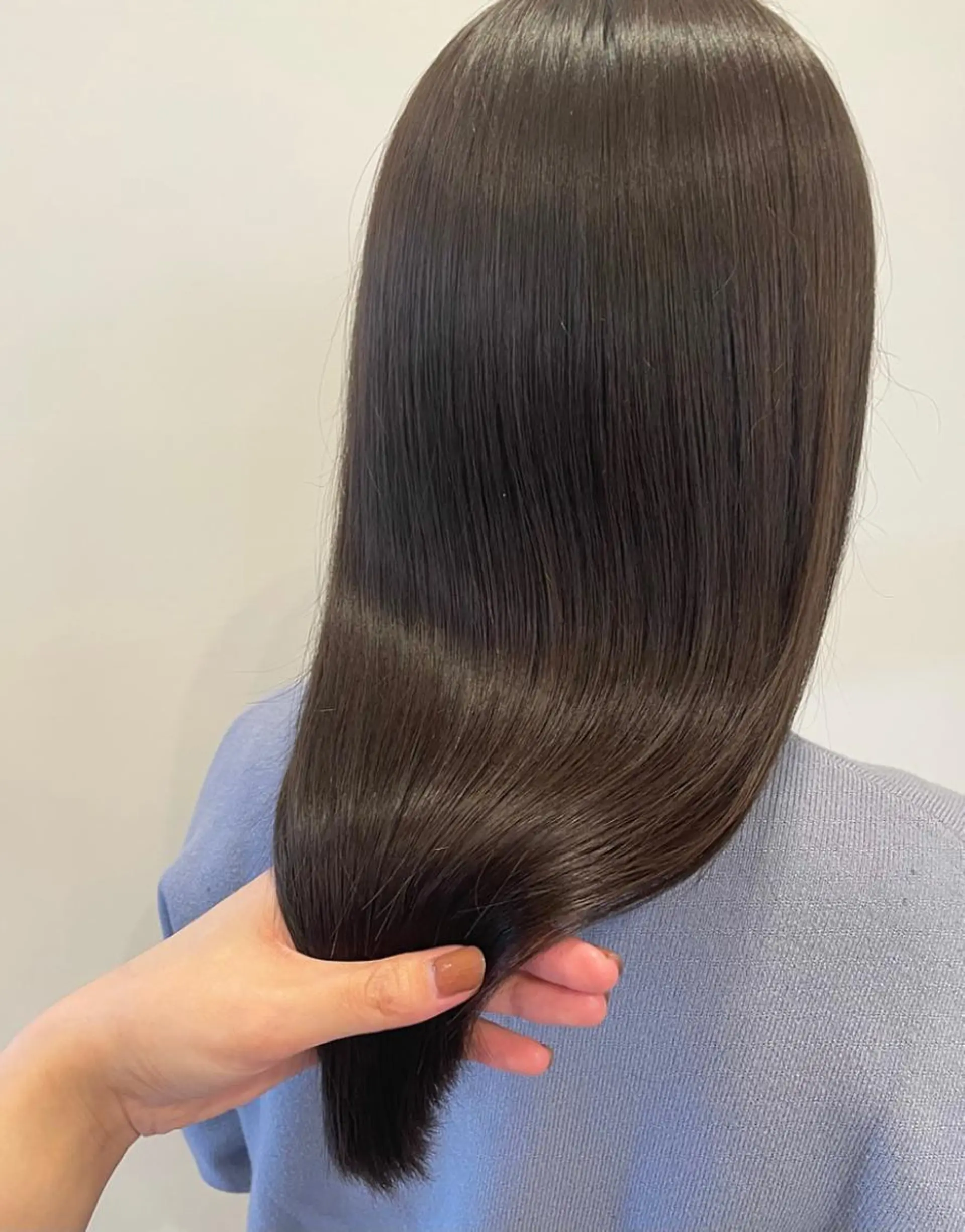 ミディアム カラー オリーブカラー トリートメント カット 縮毛矯正 カノエ 乃木店のヘアスタイル