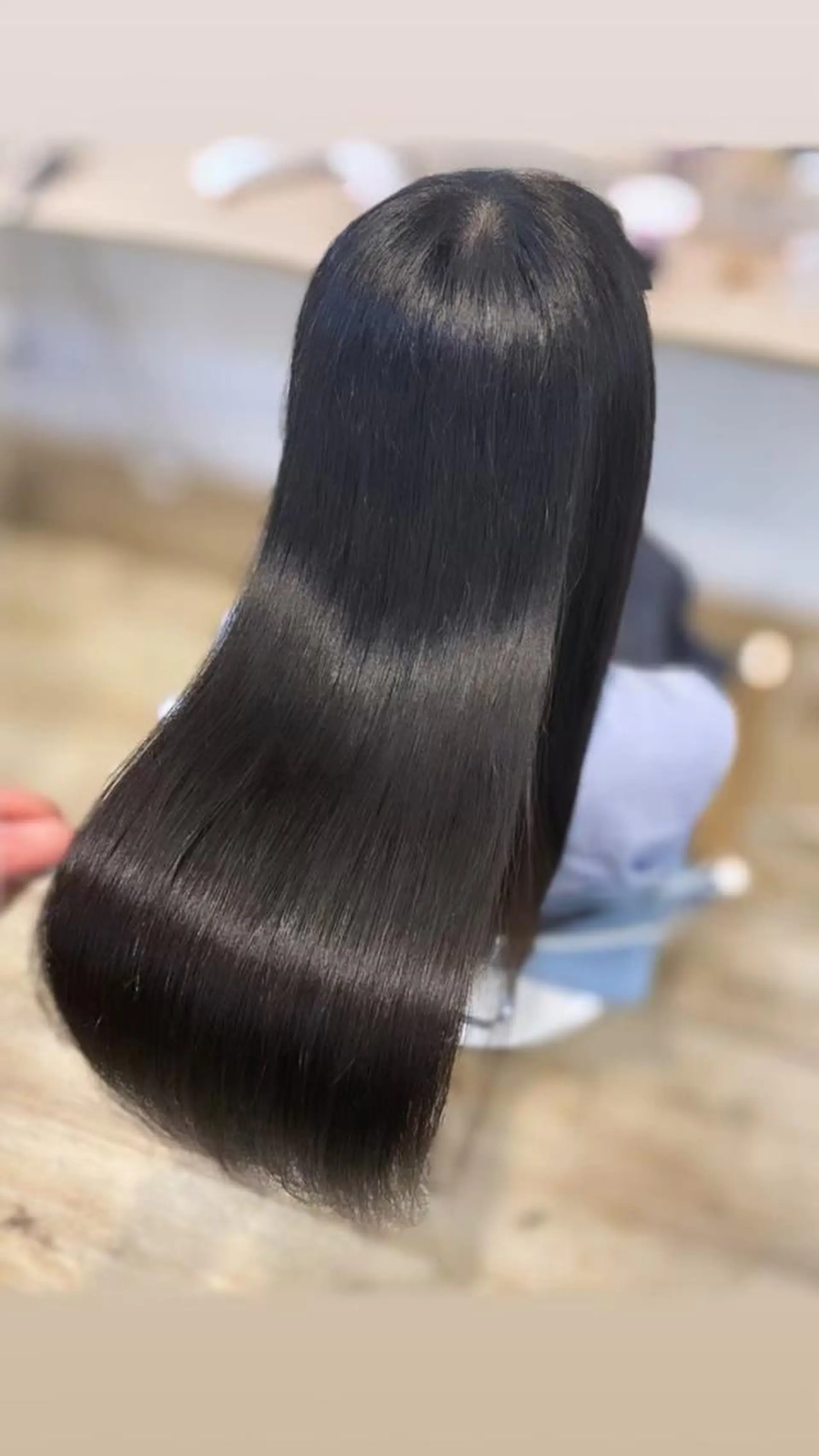ロング カラー パーマ ヘアアレンジ カット トリートメント リベルテ所属・♦️髪質改善韓国レイ ヤー♦️副店長のヘアスタイル