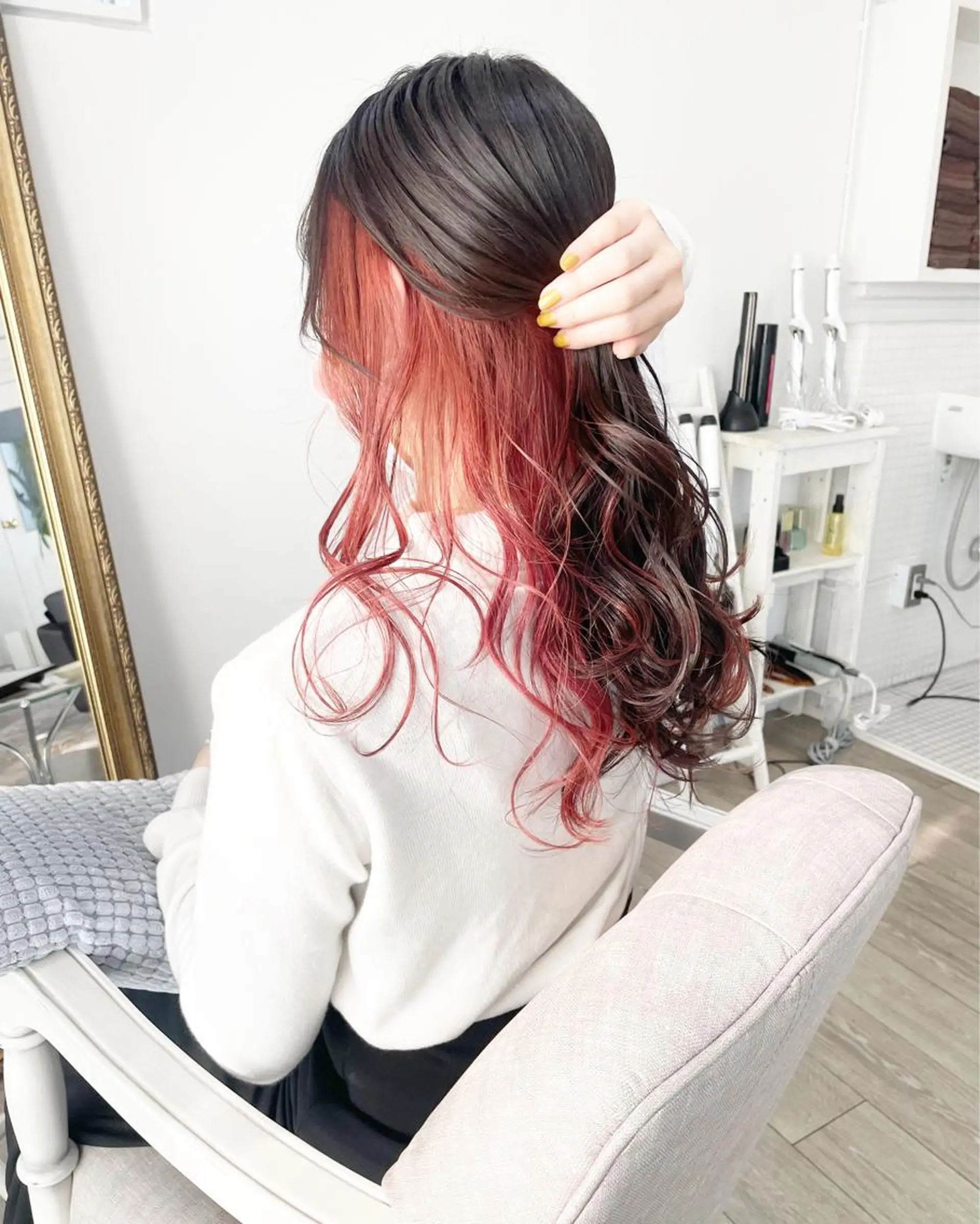 ミディアム カラー シバタ ショウゴのヘアスタイル