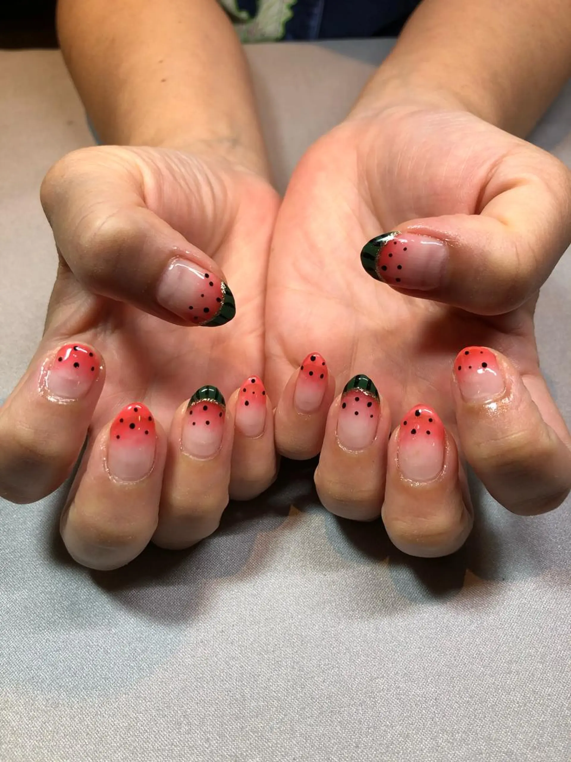 ネイル iiloo aromaworksのネイルデザイン