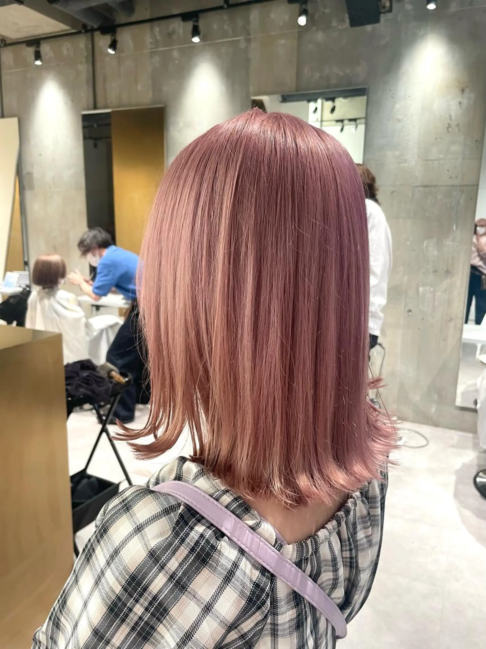 セミロング カラー カット ヘアカラー トリートメント 美髪矯正/ハイトーン 🪸🩰ヒナコのヘアスタイル