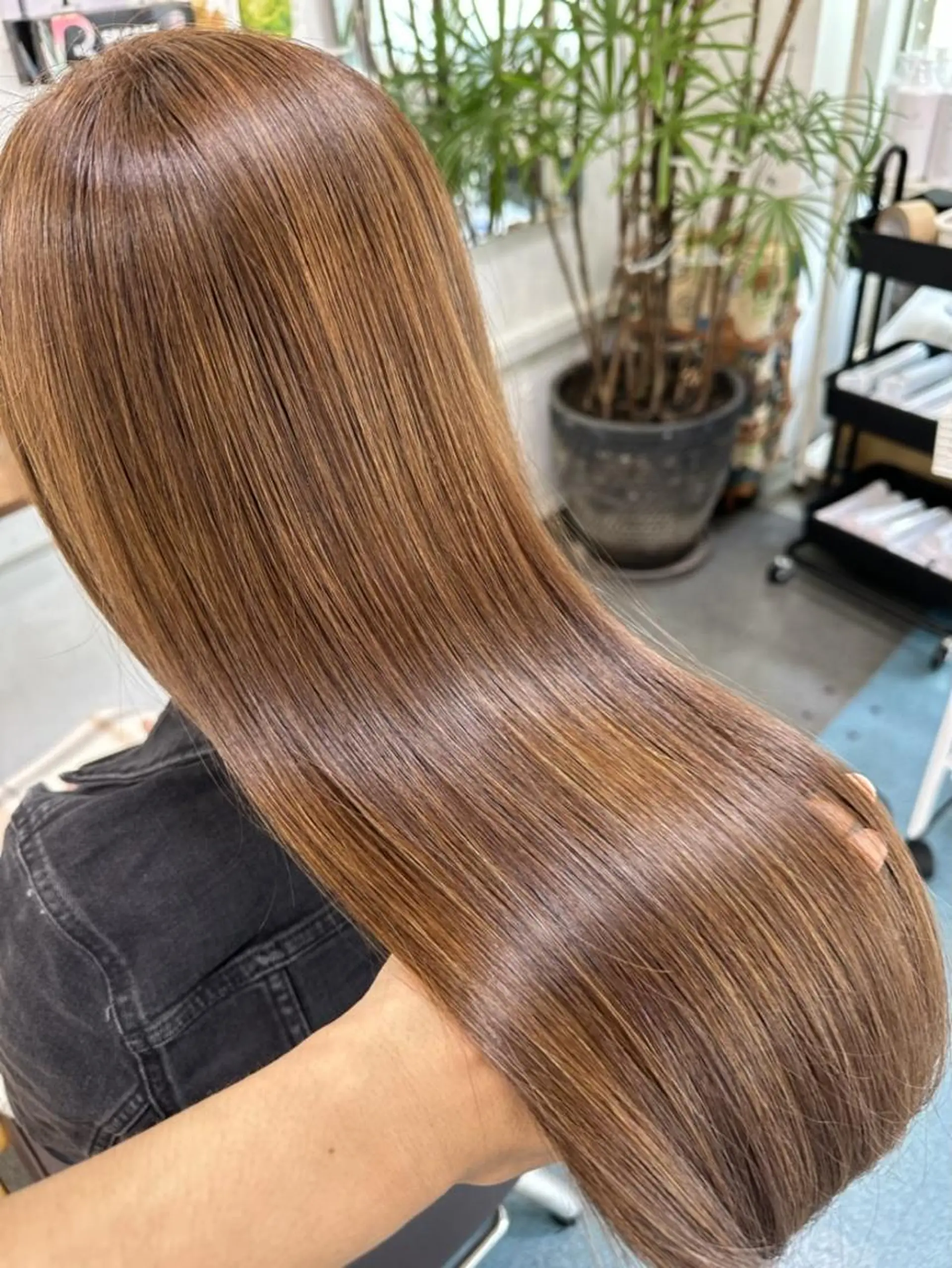 ロング カラー 髪質改善 根本 愛優のヘアスタイル